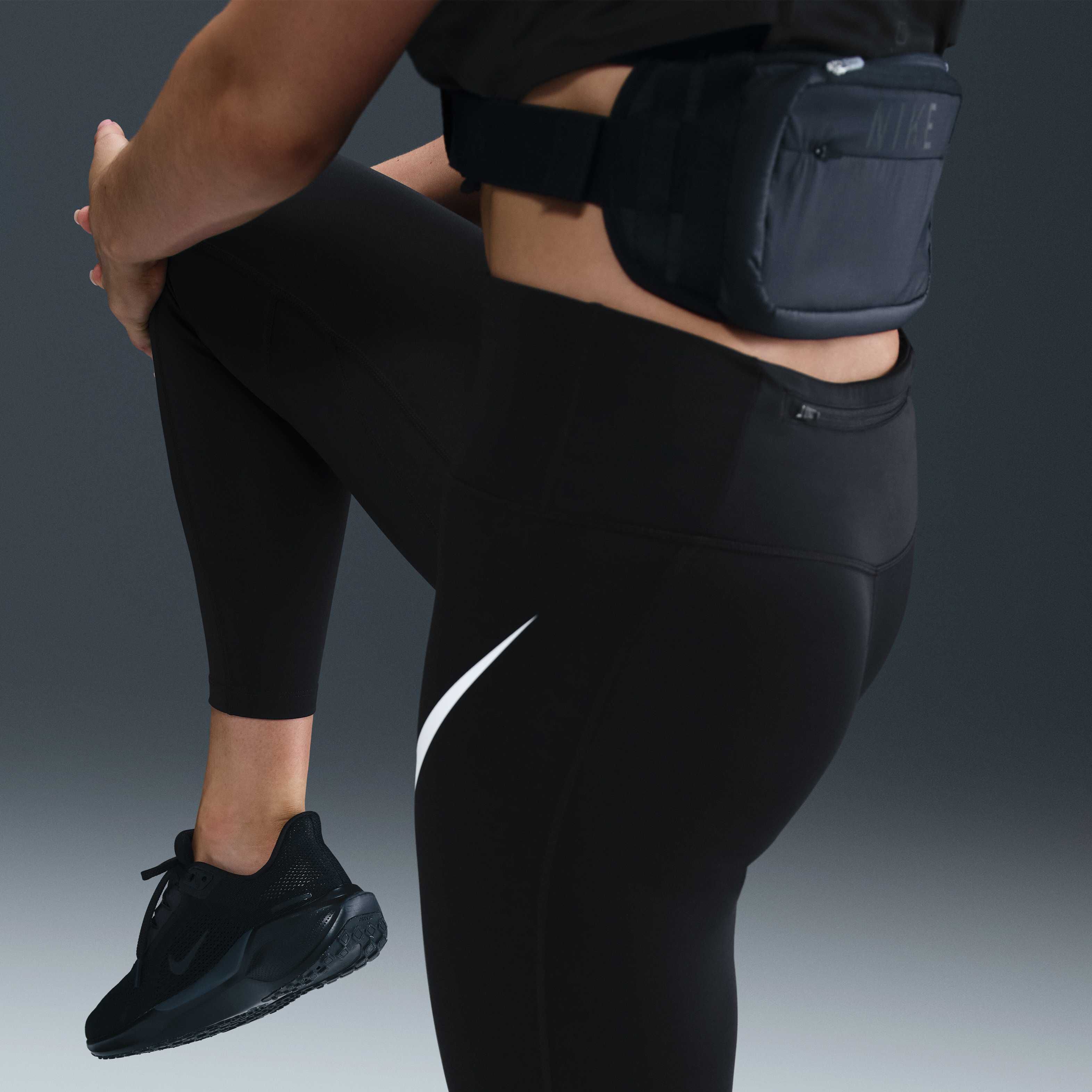 Nike Tempo Swoosh Run image number 2