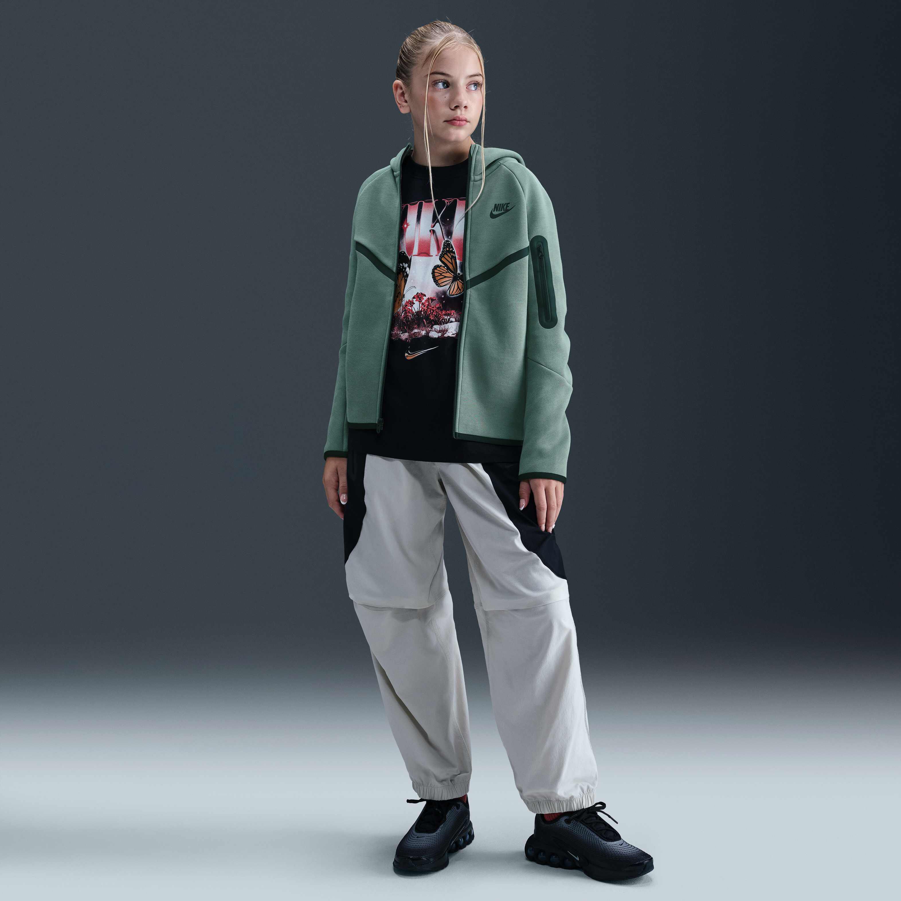 نايكي سبورتسوير تك فليس image number 5