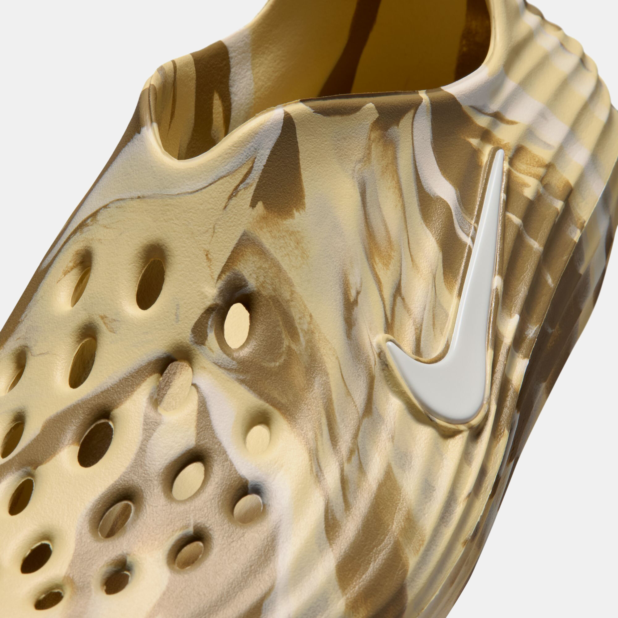 Nike ReactX Rejuven8 image number 9