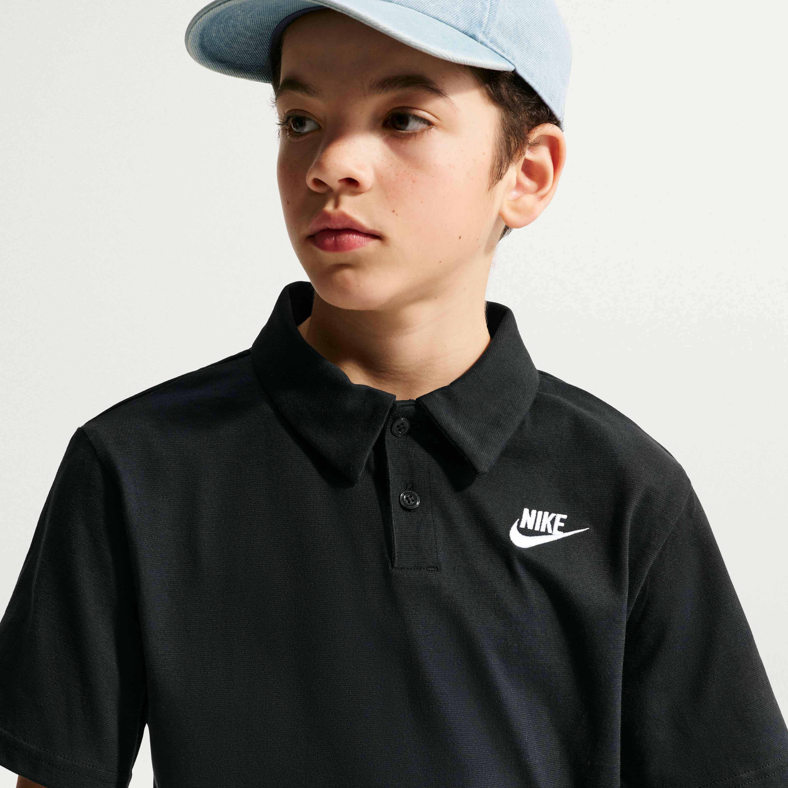 Nike Sportswear Club image number 2