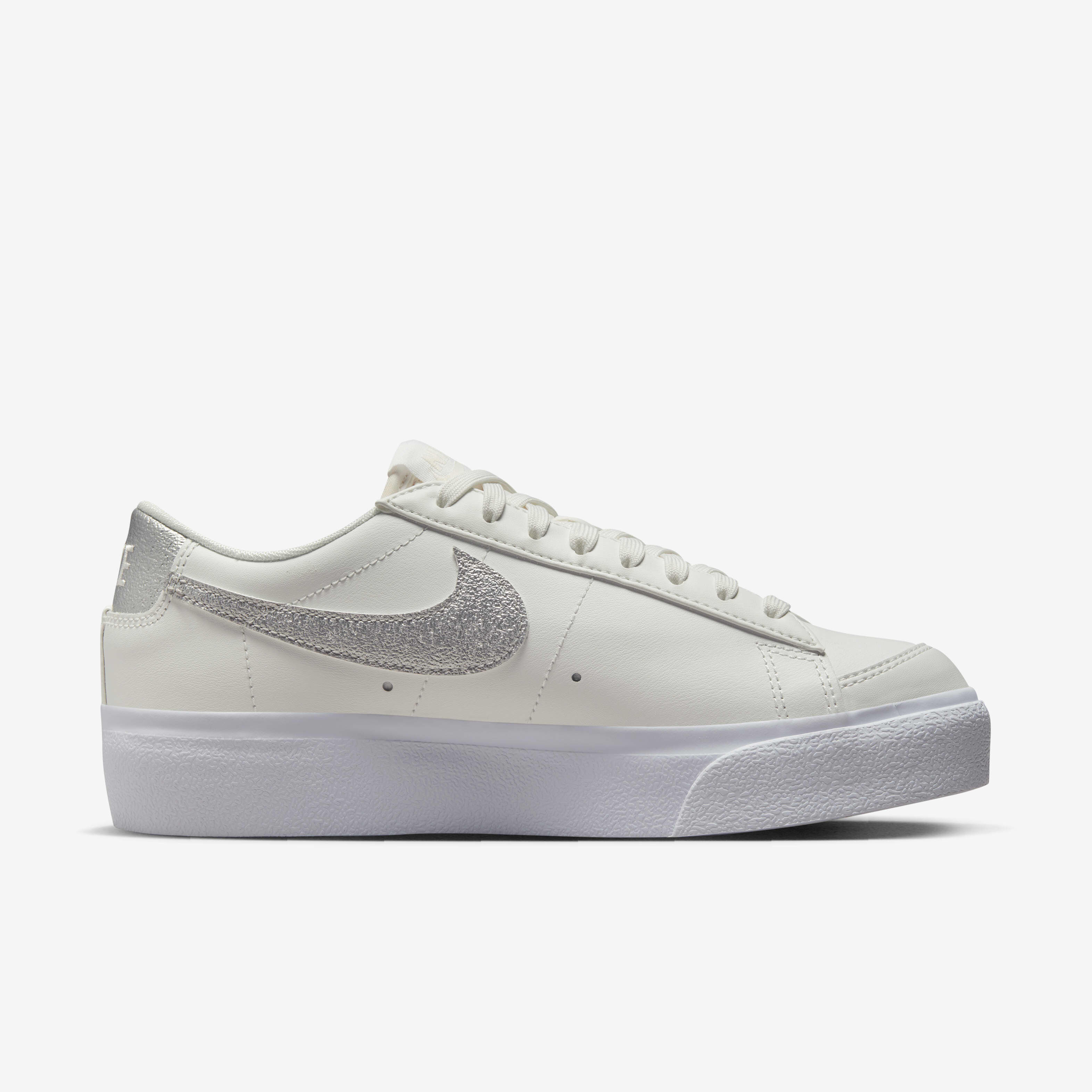 Nike Blazer Low Platform image number 3
