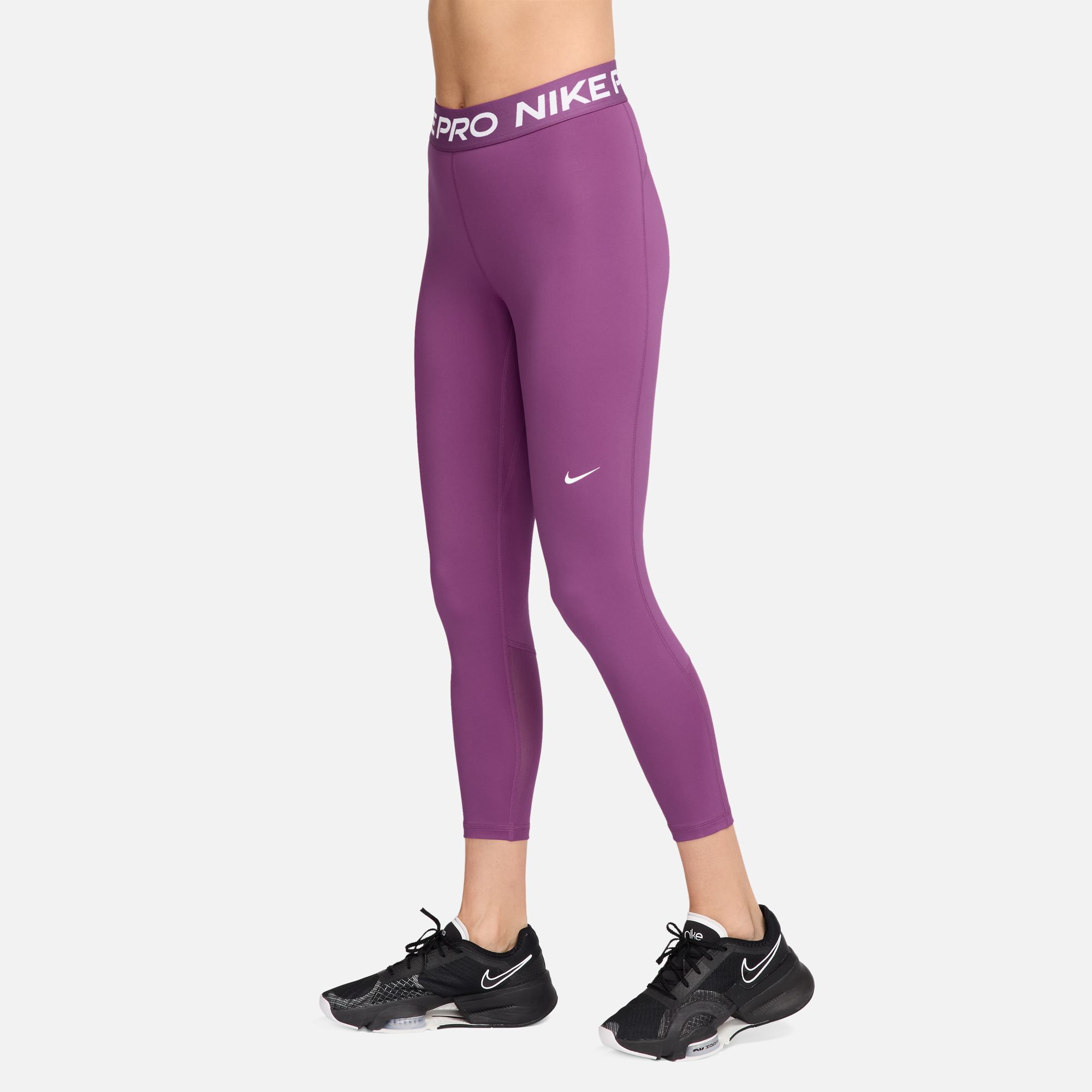 Nike Pro image number 1