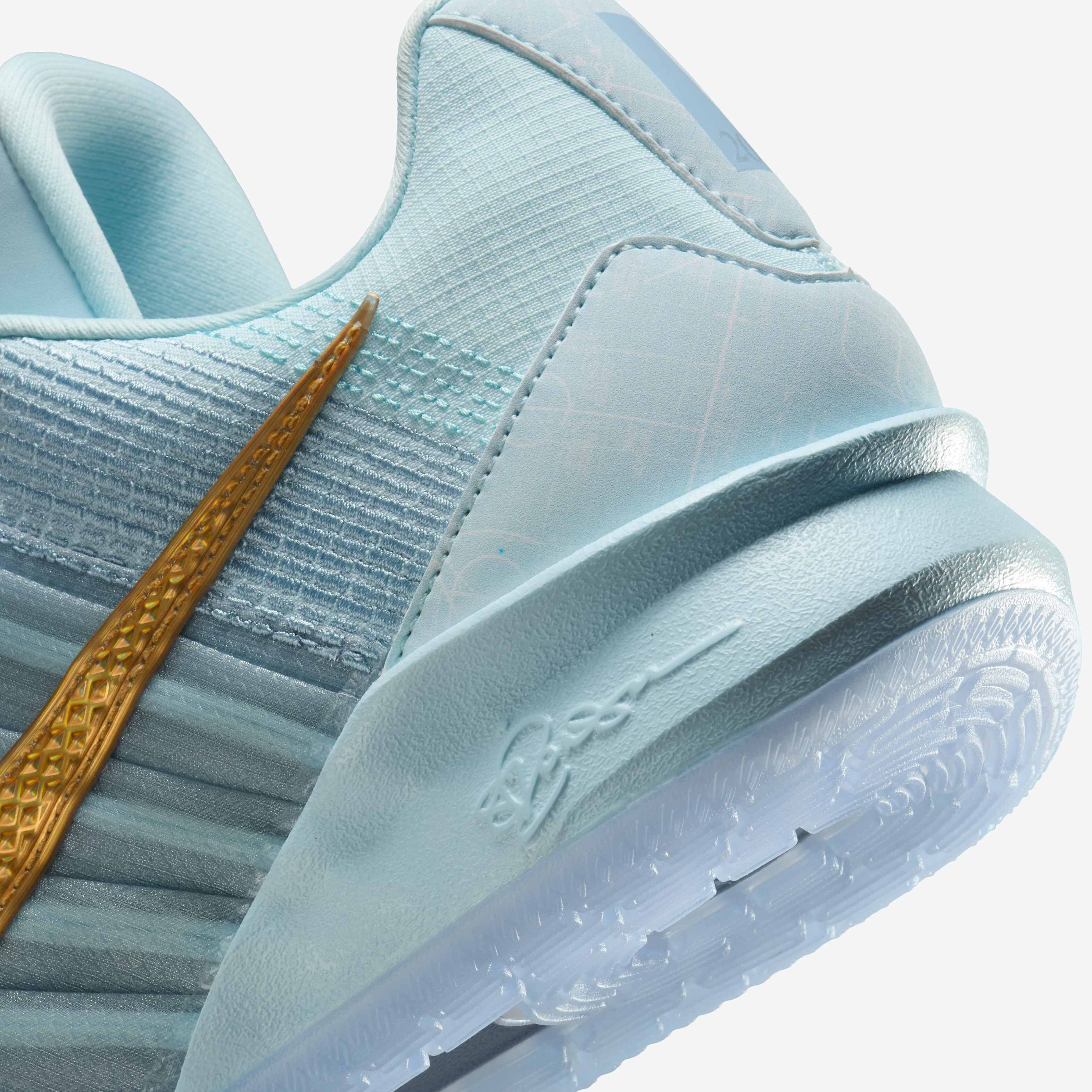 'Sabrina 3 'Equity image number 7