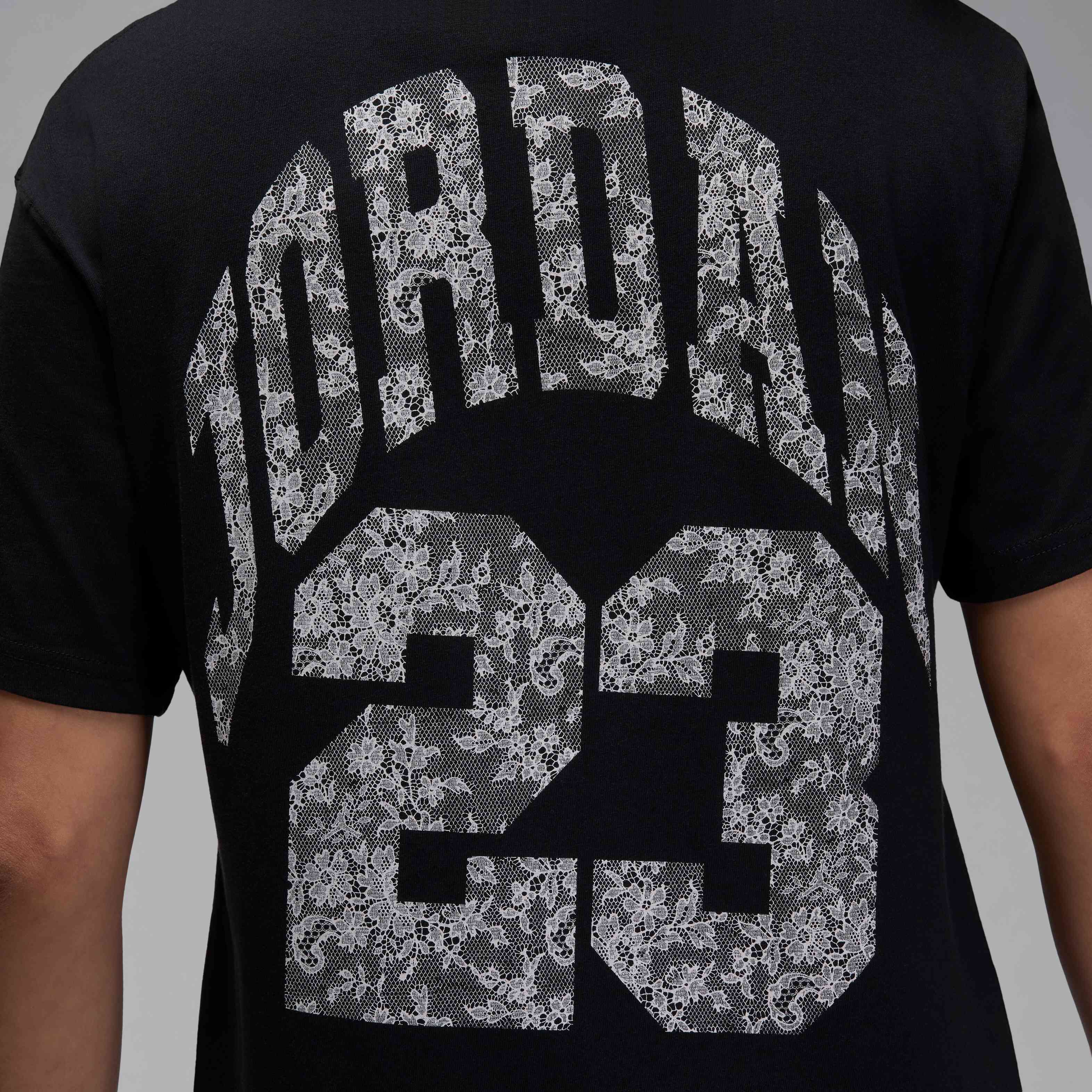 Jordan Brooklyn image number 4