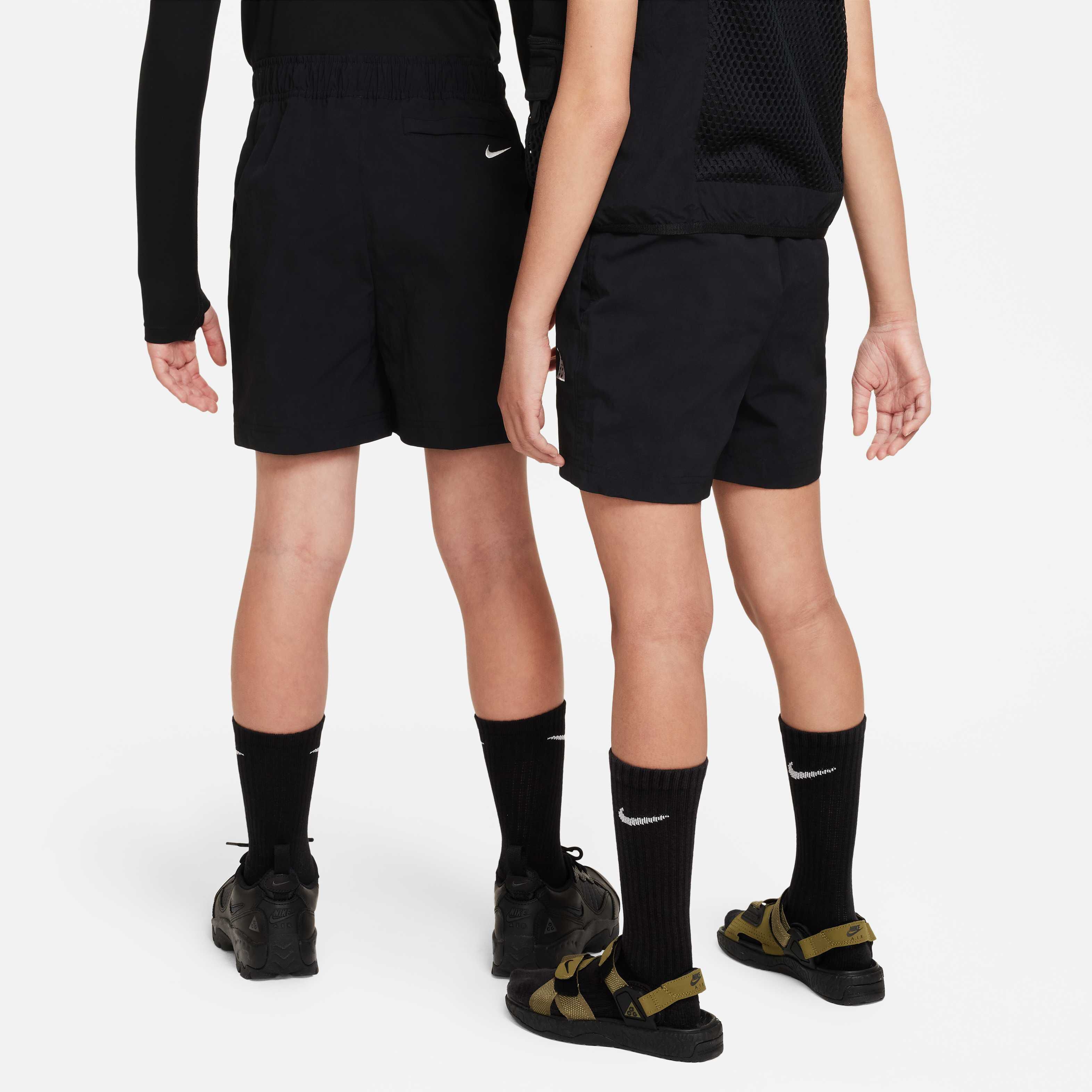 Nike ACG image number 1