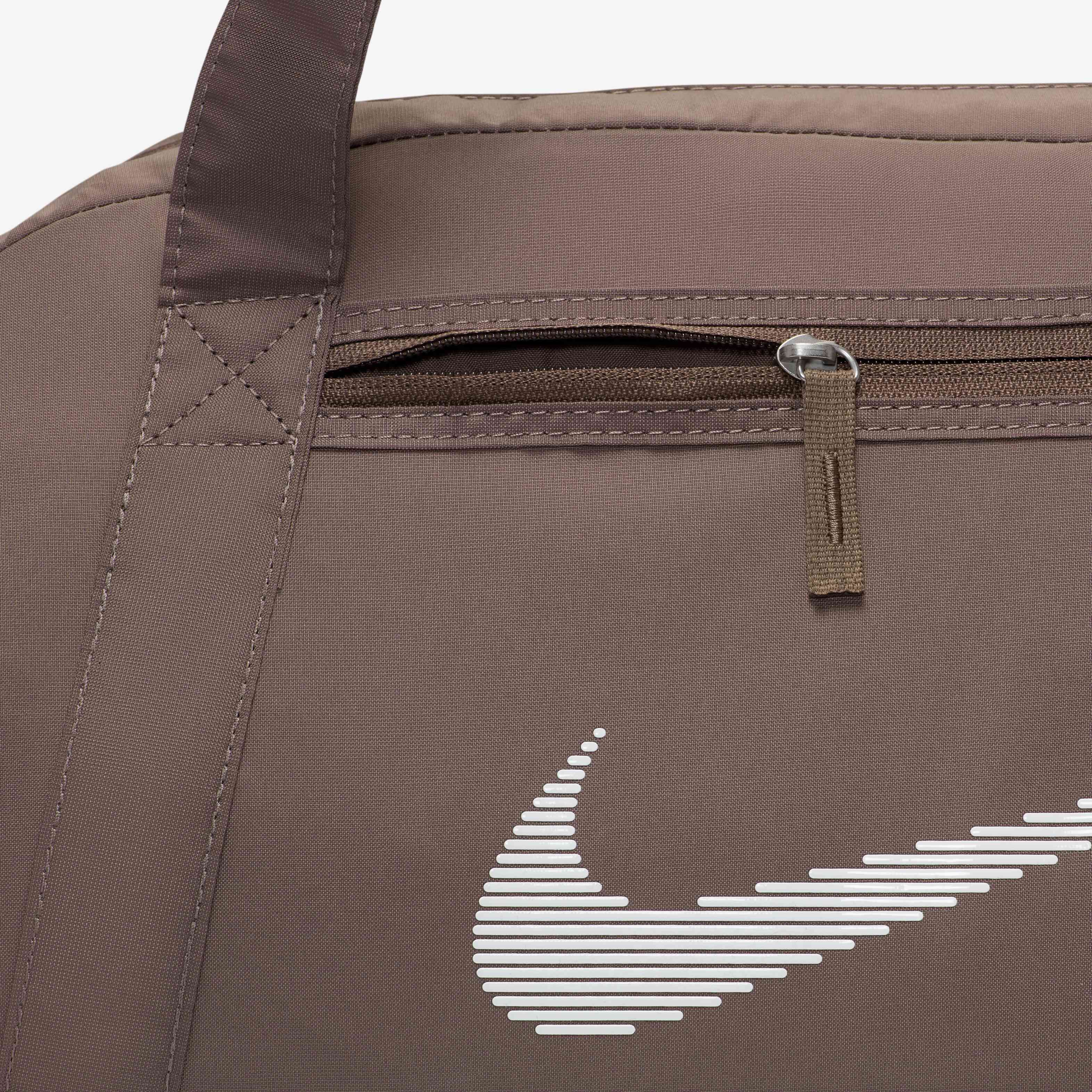 Nike Gym Club image number 5