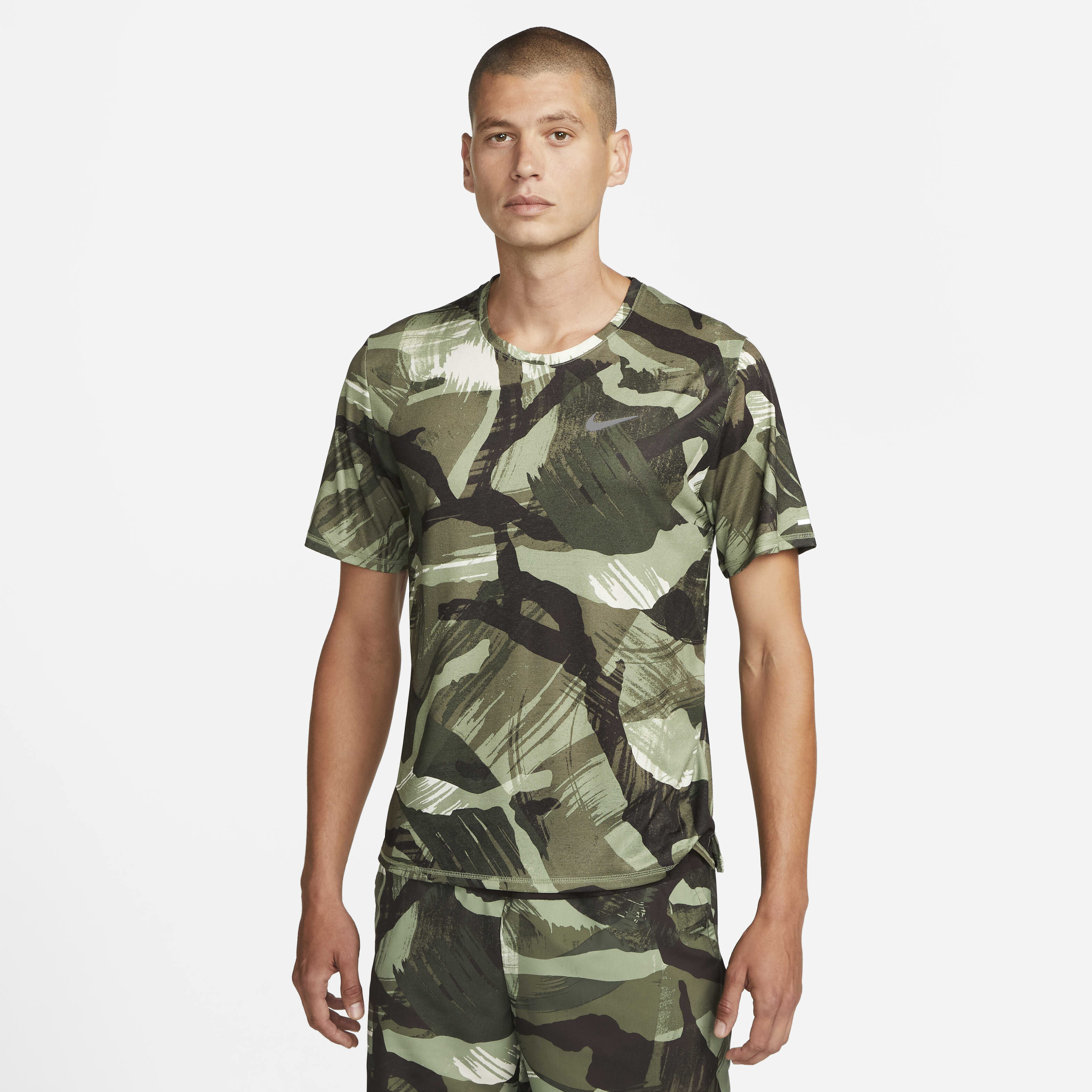 Nike camo running hotsell