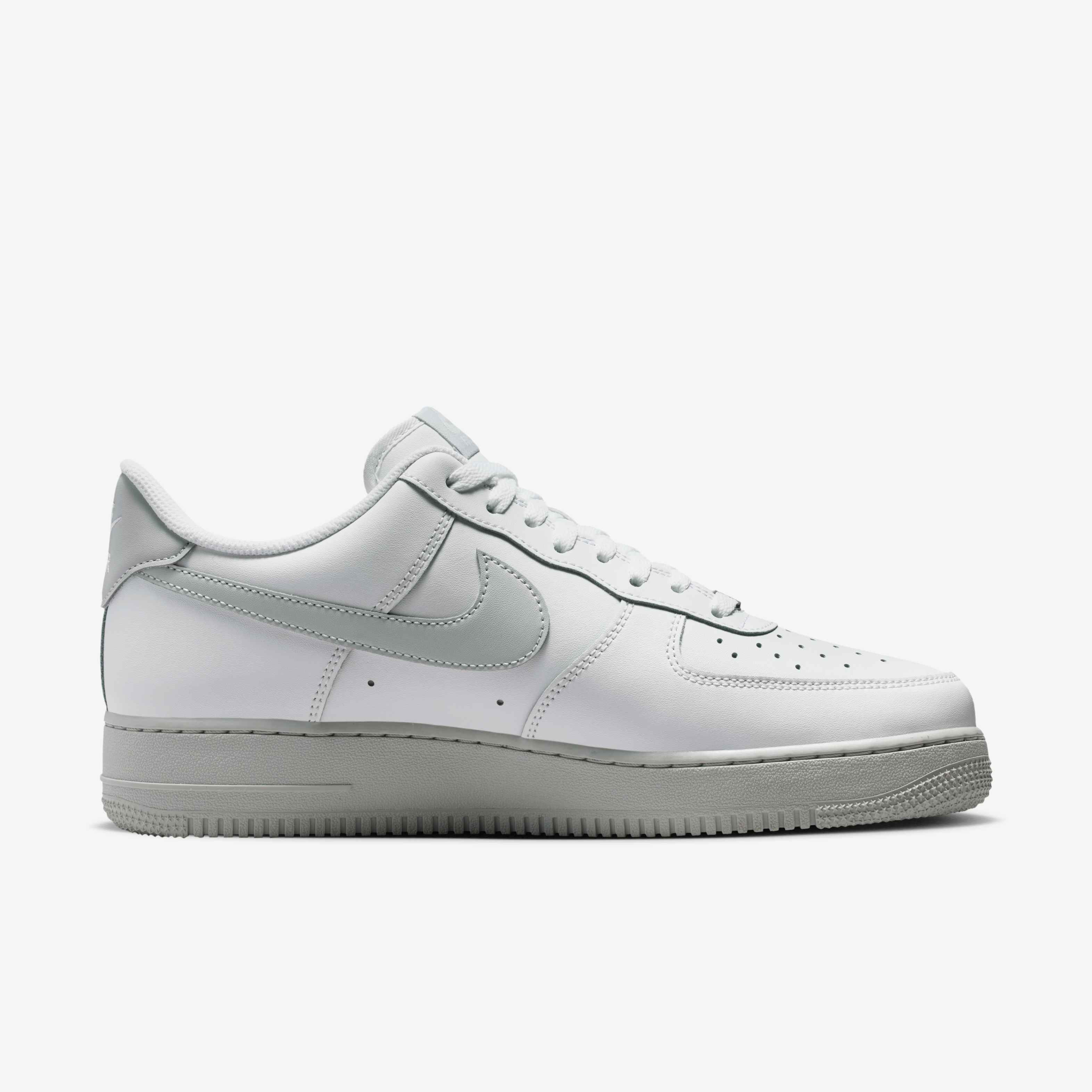 Nike Air Force 1 '07 image number 2