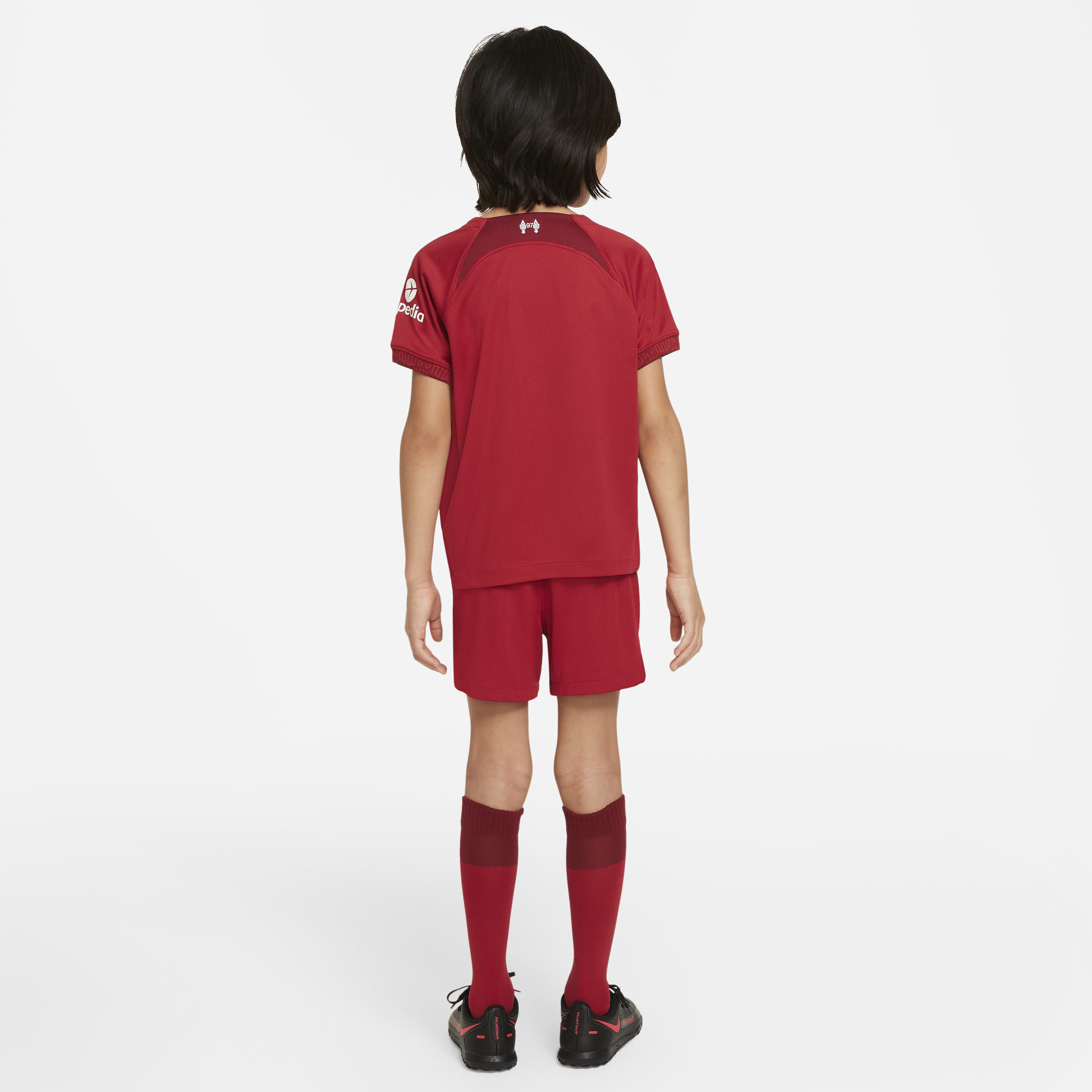 Liverpool F.C. 2022/23 Home image number 1