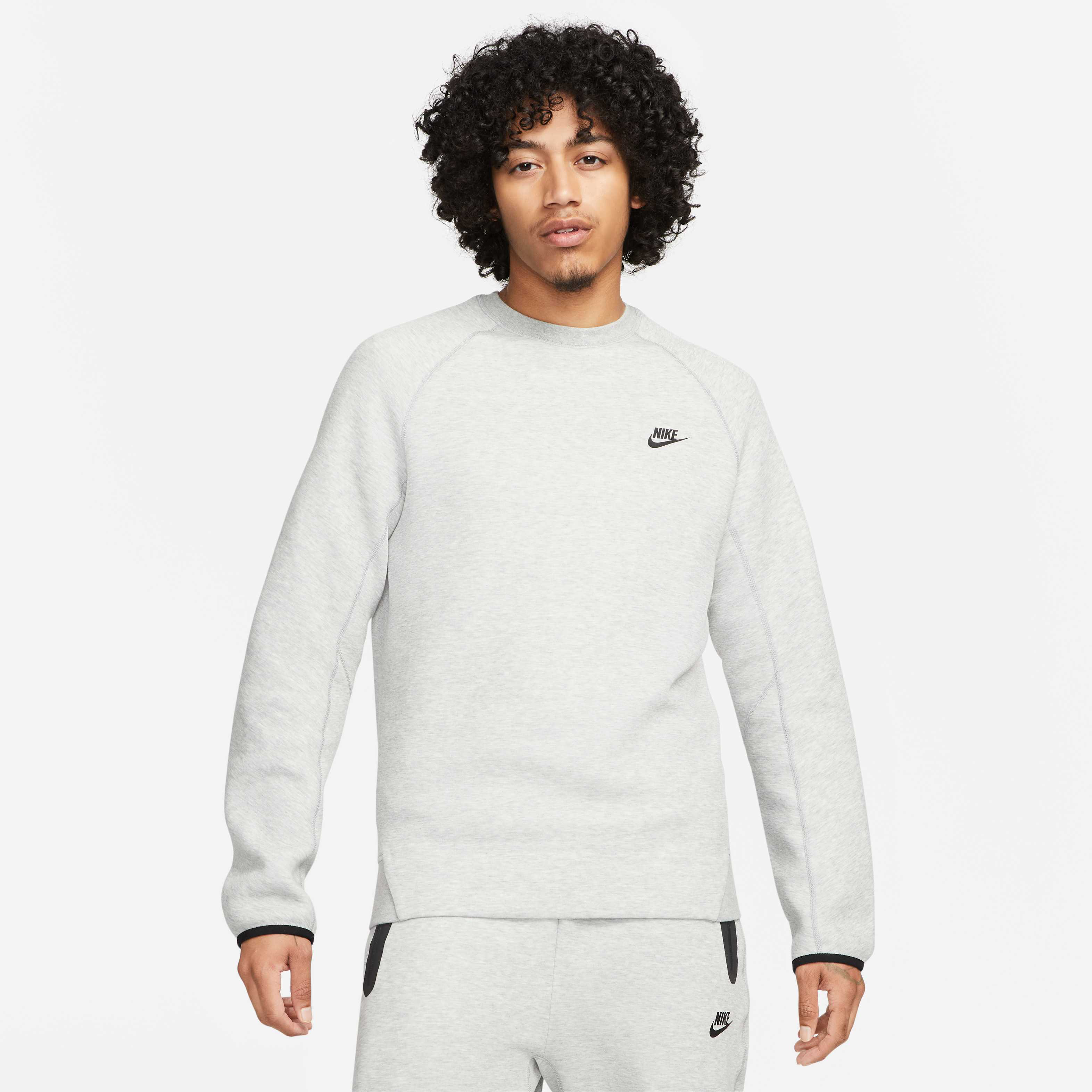 Nike Sportswear Tech Fleece image number 0