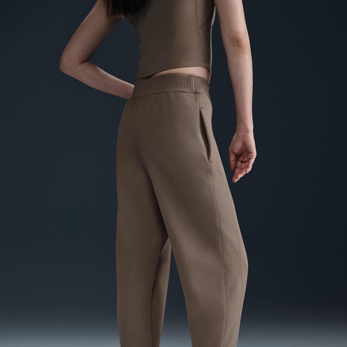 Nike 24.7 ImpossiblySoft image number 2 Nike 24.7 ImpossiblySoft image number 2