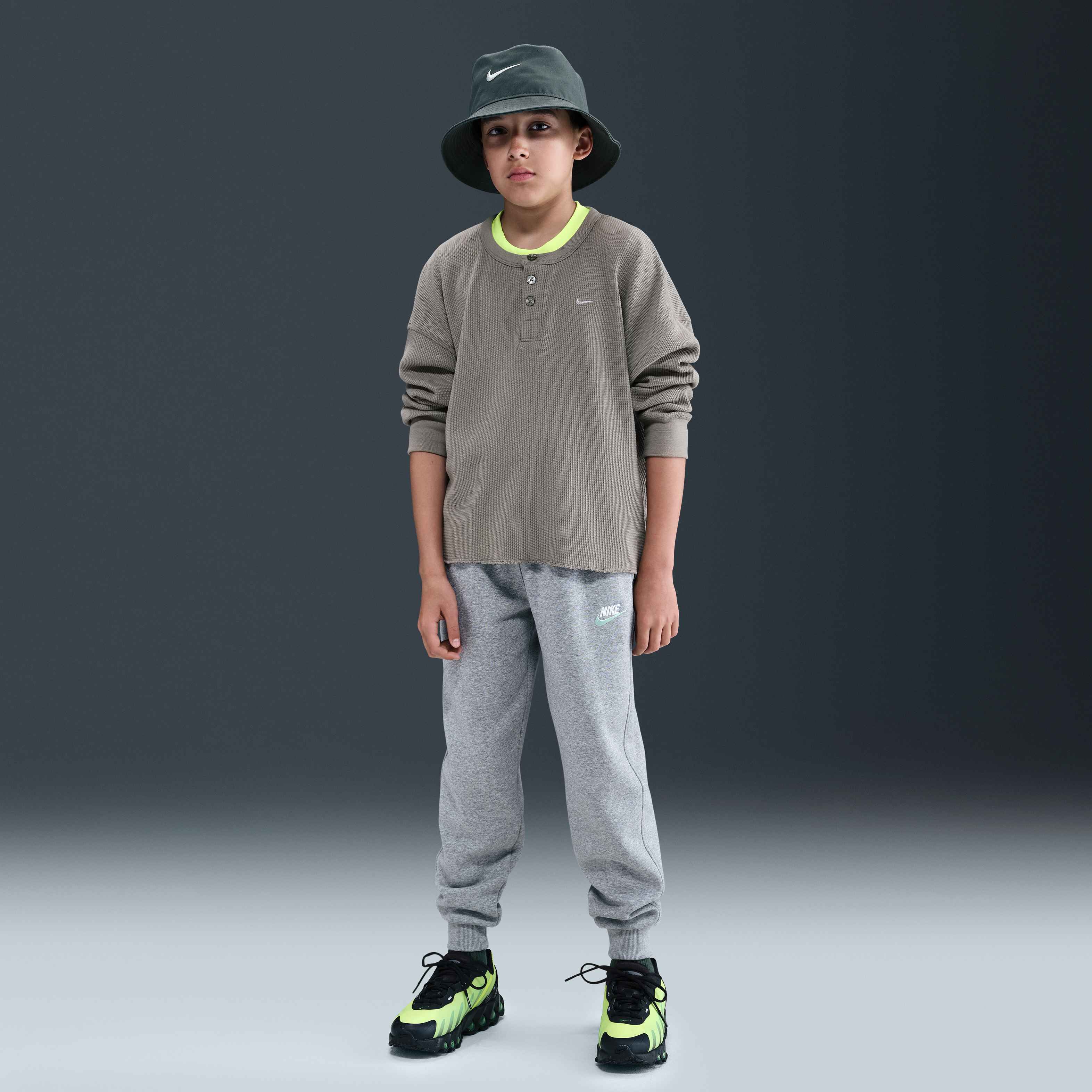 نايكي سبورتسوير كلوب فليس image number 0