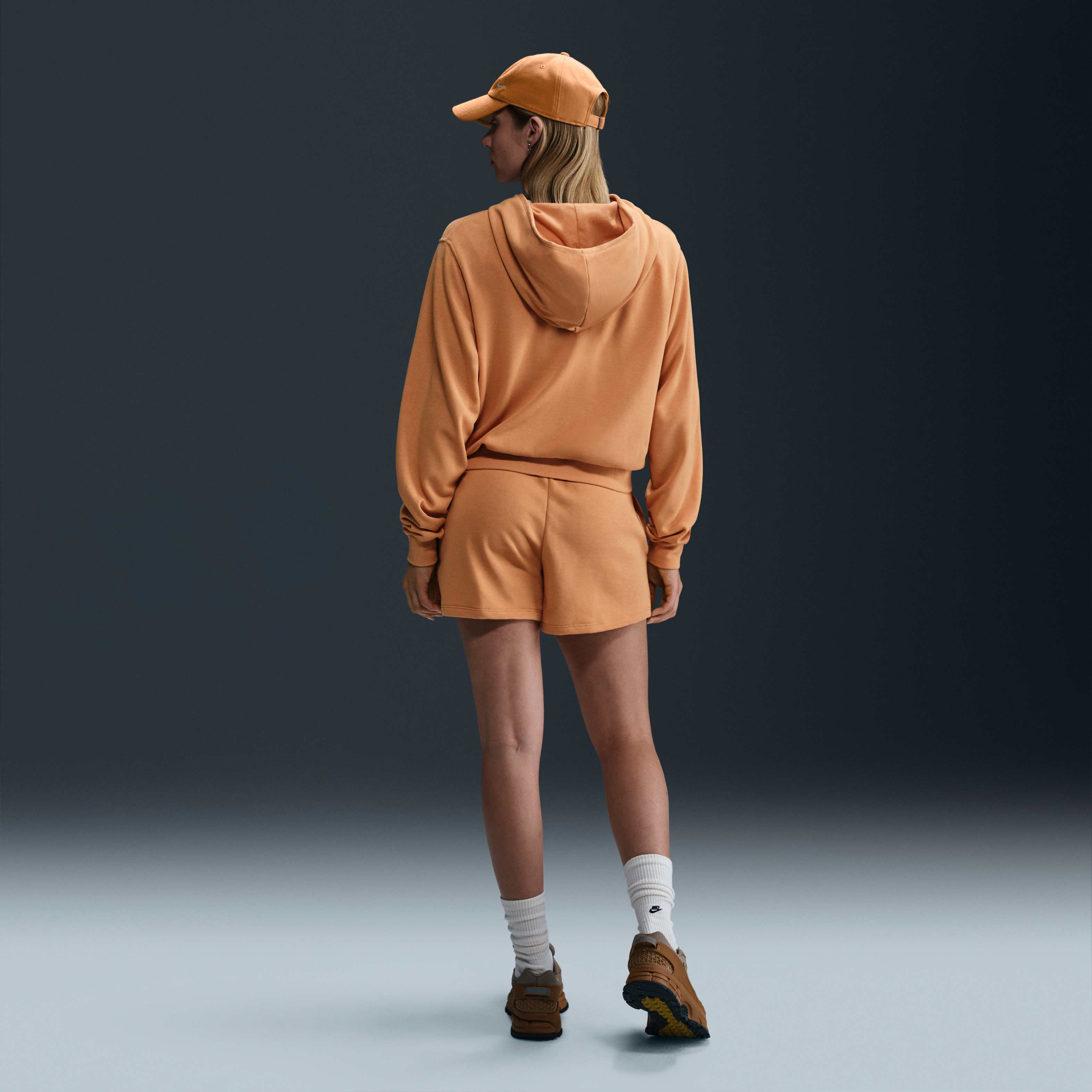 Nike Sportswear Chill Terry image number 4