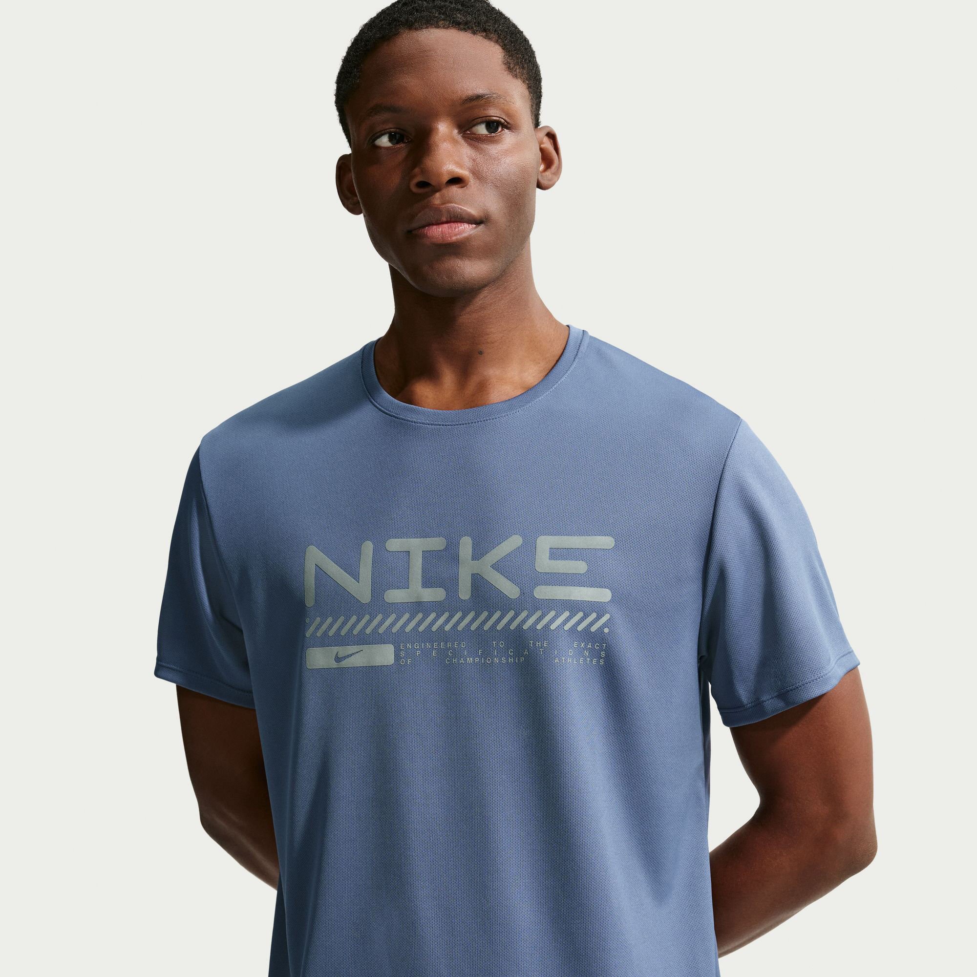 Nike Miler image number 2