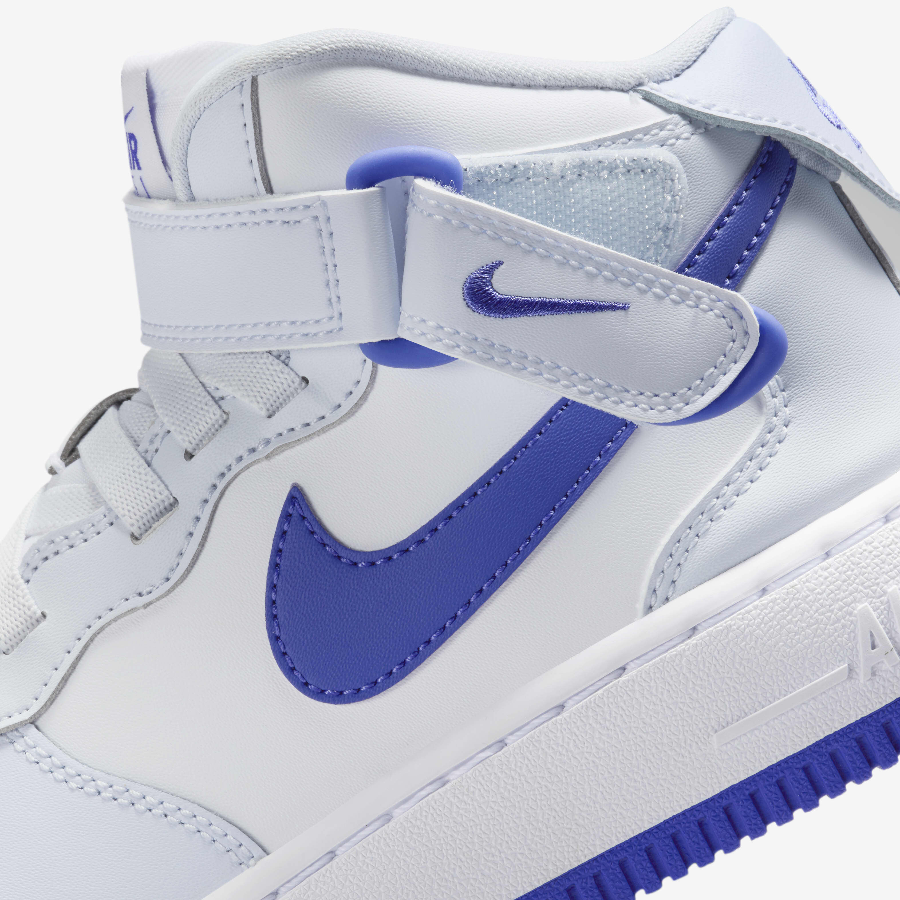 Buy Nike Air Force 1 Mid EasyOn Older Kids Shoes Nike Kuwait Official