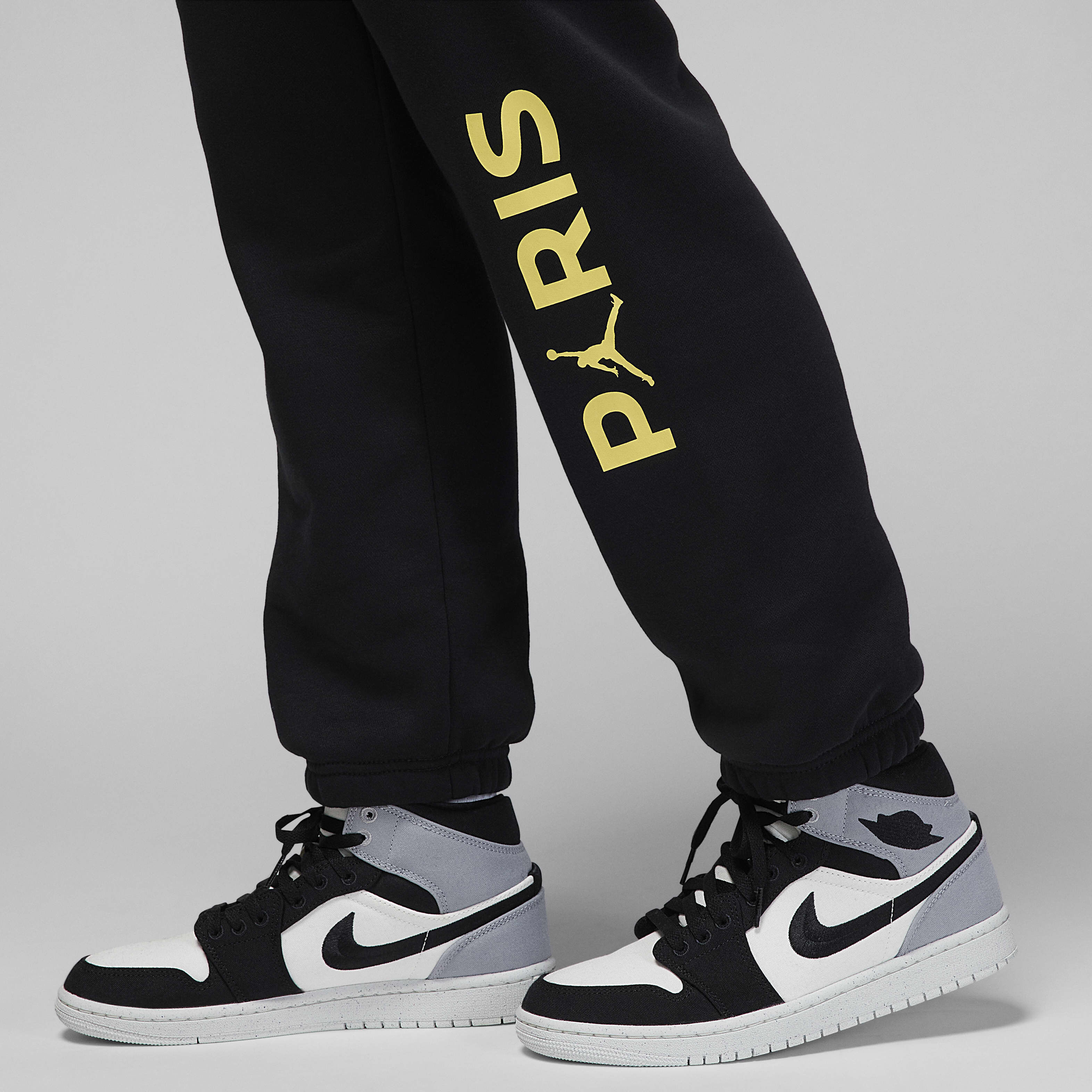 Paris Saint-Germain Brooklyn Fleece image number 3