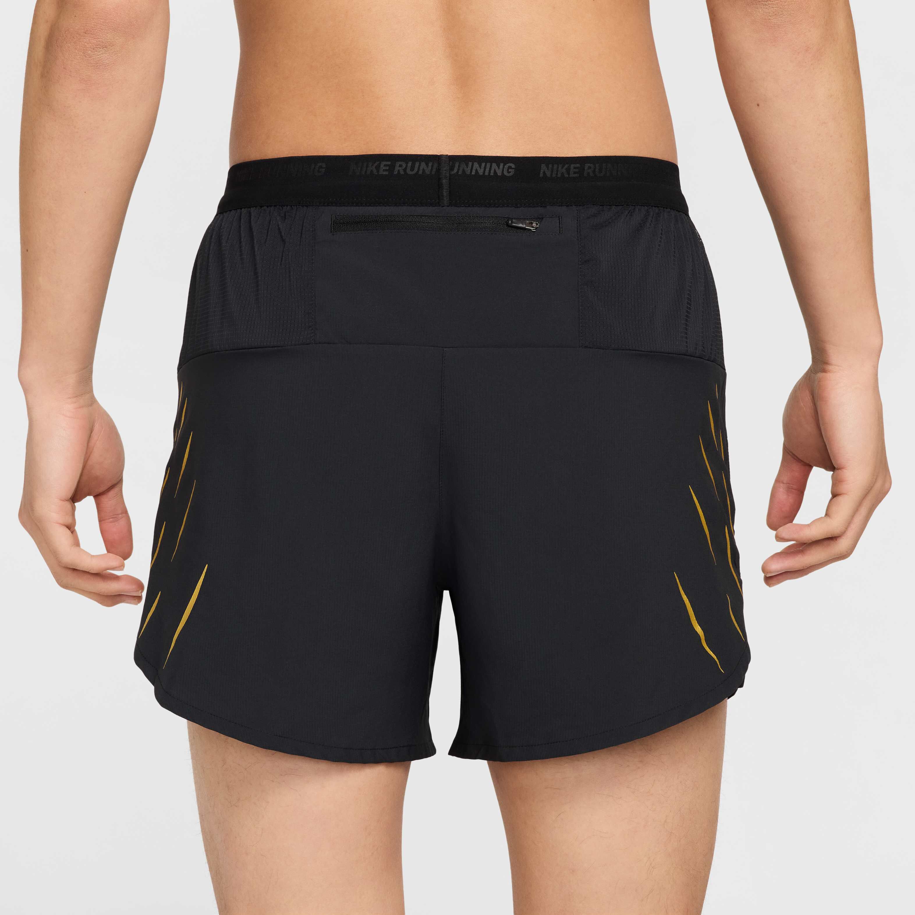 نايكي &times; جاكوب image number 2