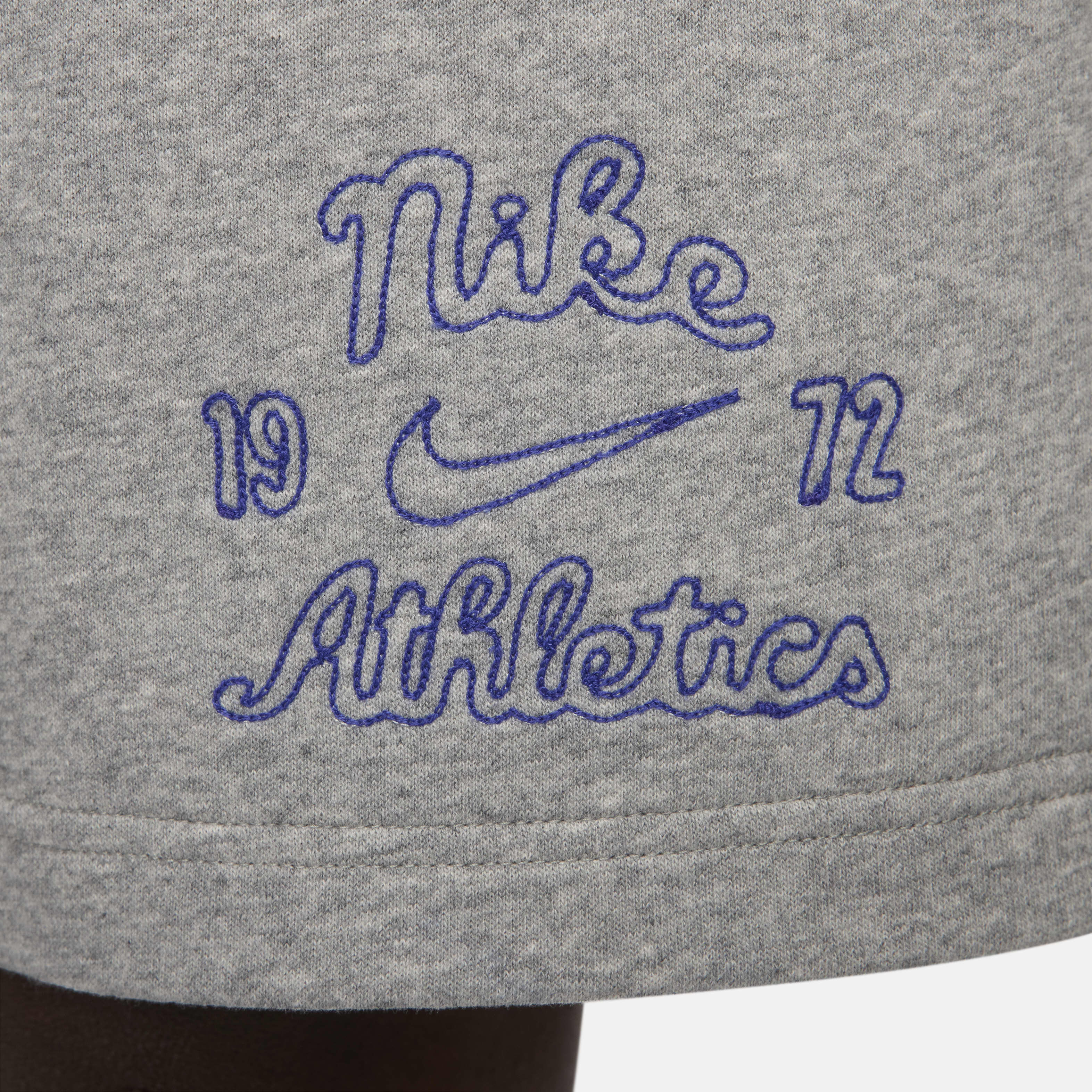 Nike Sportswear Club image number 4