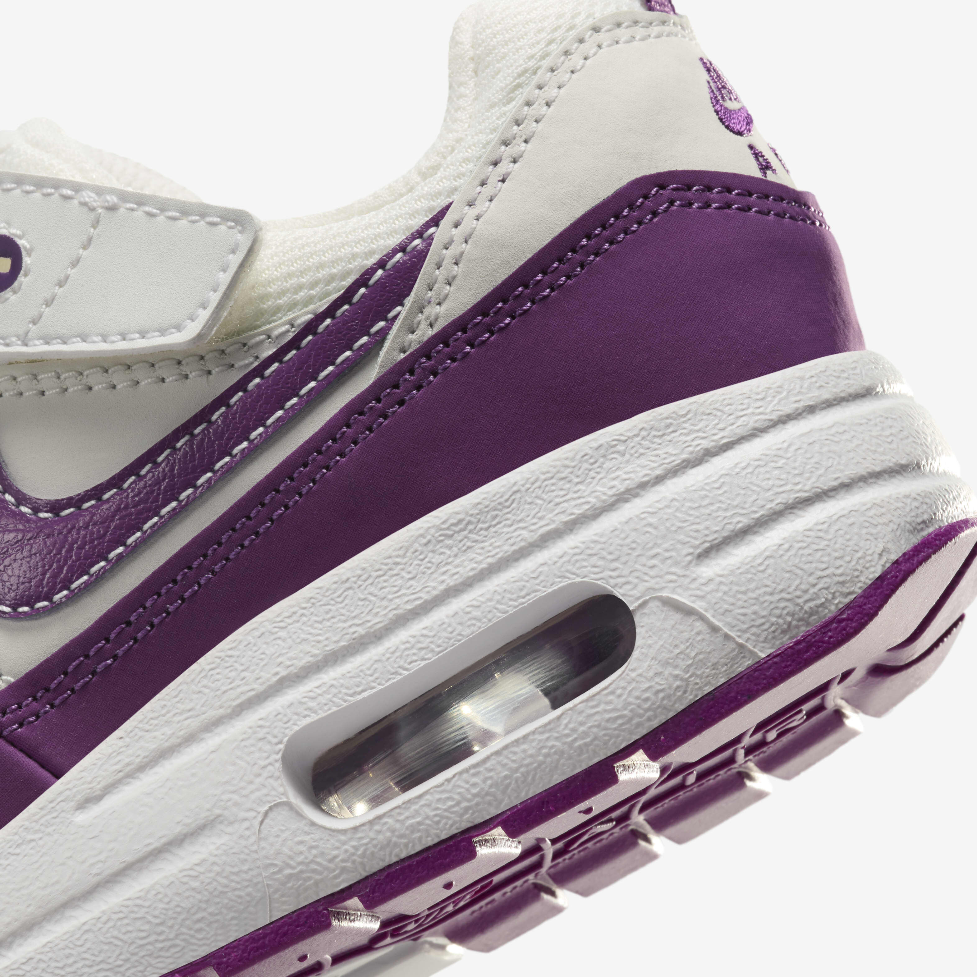 Nike Air Max 1 EasyOn image number 7