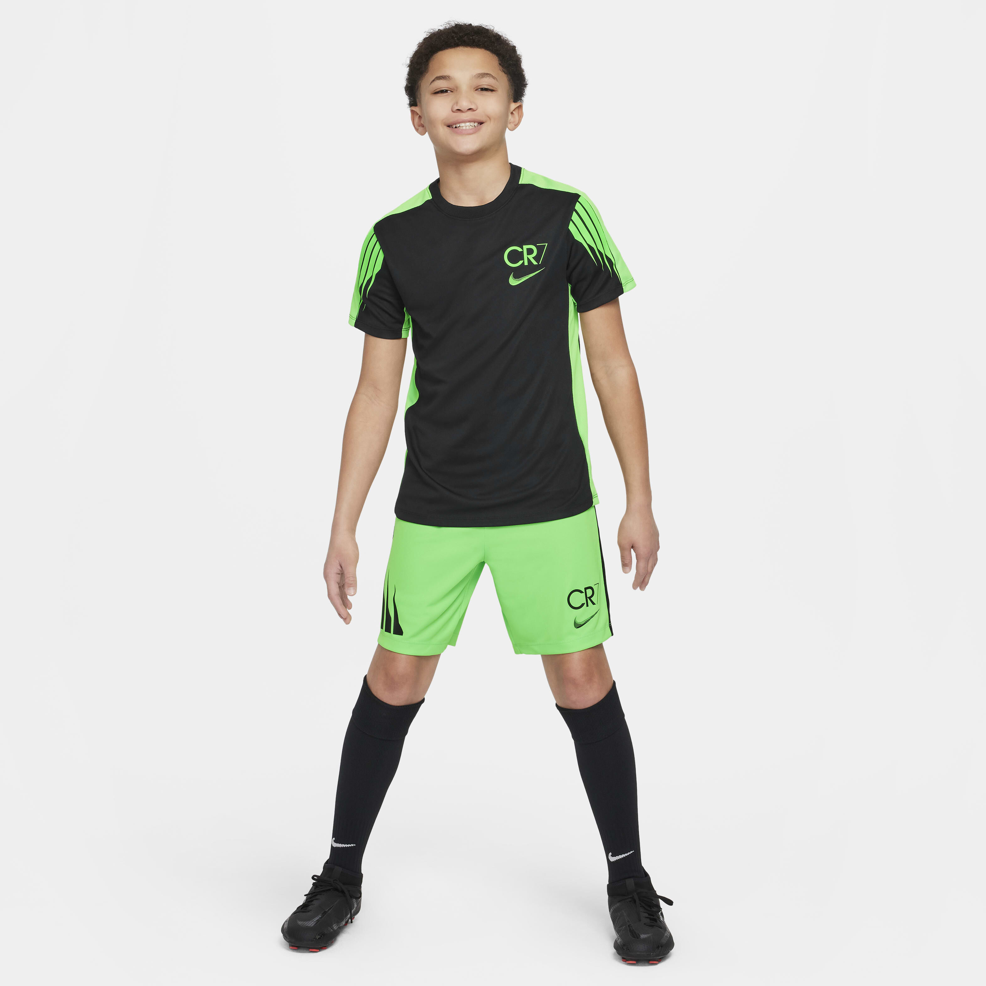 Dri-fit academy older kids' football shorts shop