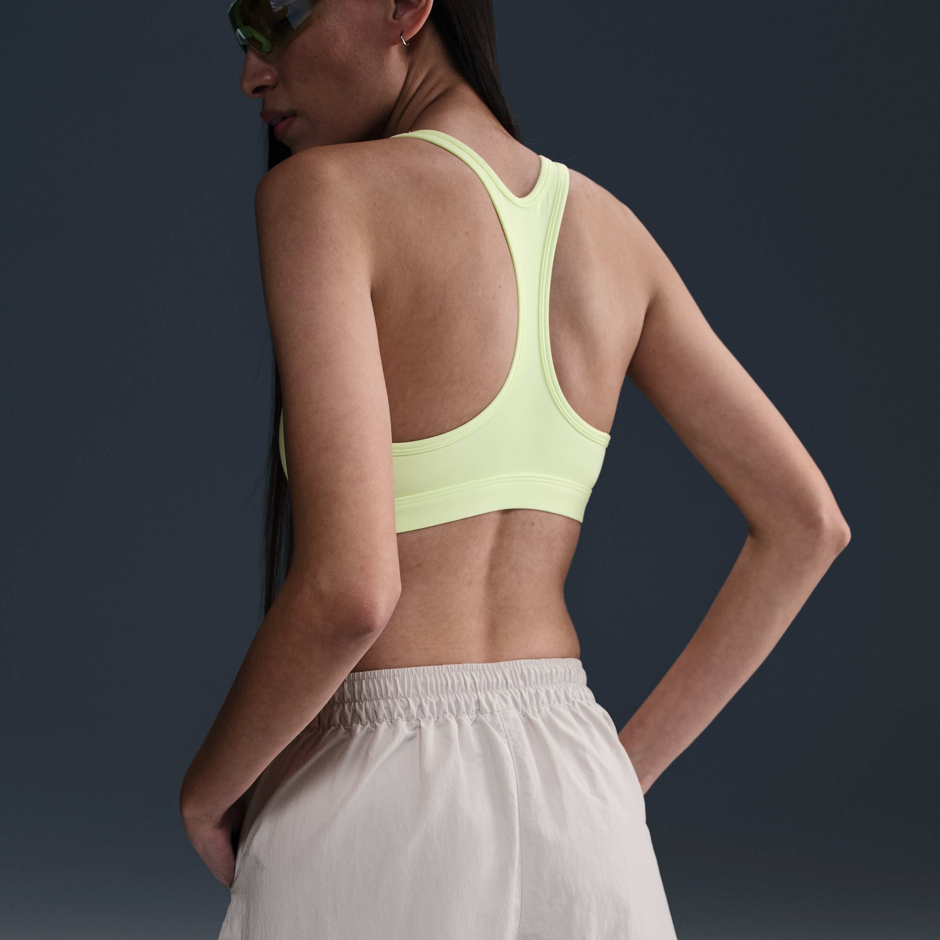 Nike Sportswear Essential image number 2