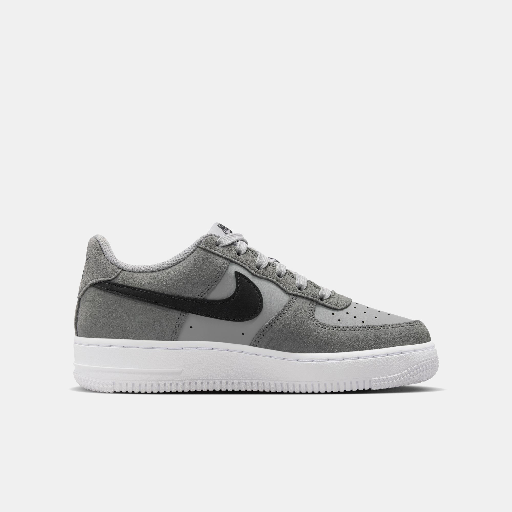 Nike Air Force 1 Essential+ image number 6