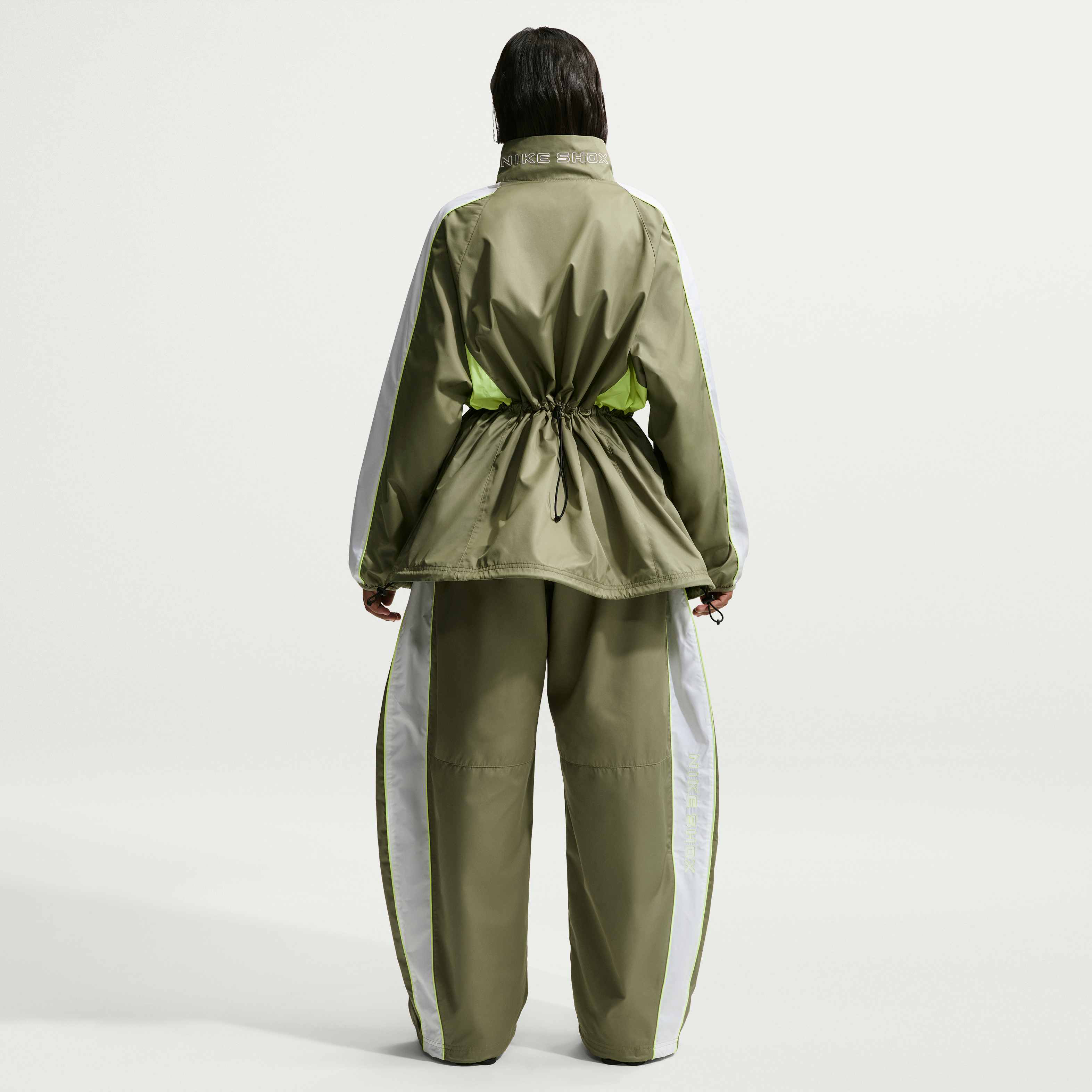 نايكي سورتسوير شوكس image number 4