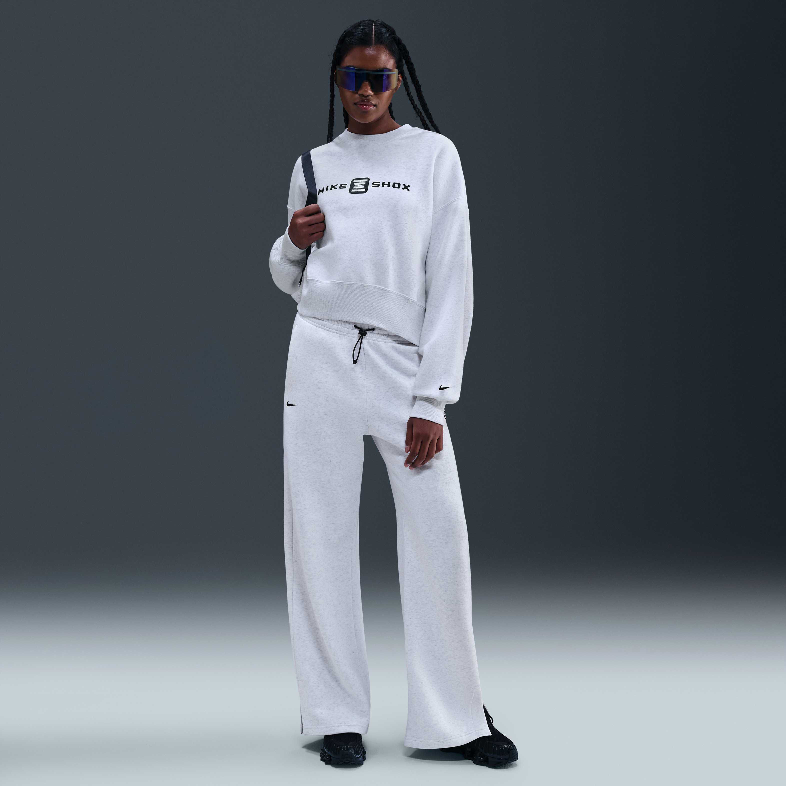 نايكي سورتسوير فينيكس فليس شوكس image number 3