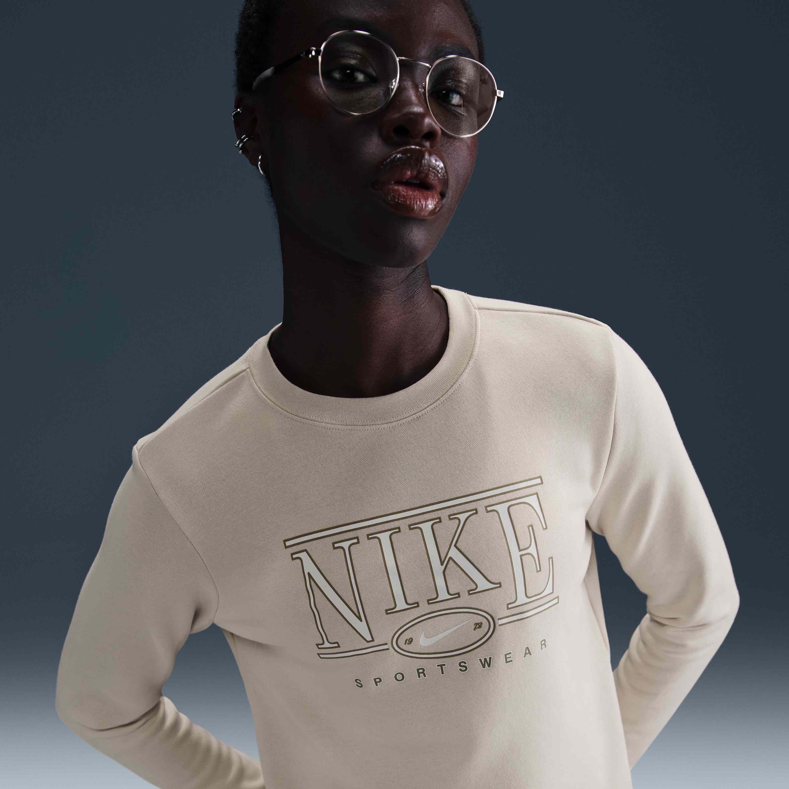 نايكي سبورتسوير كلوب فليس image number 0