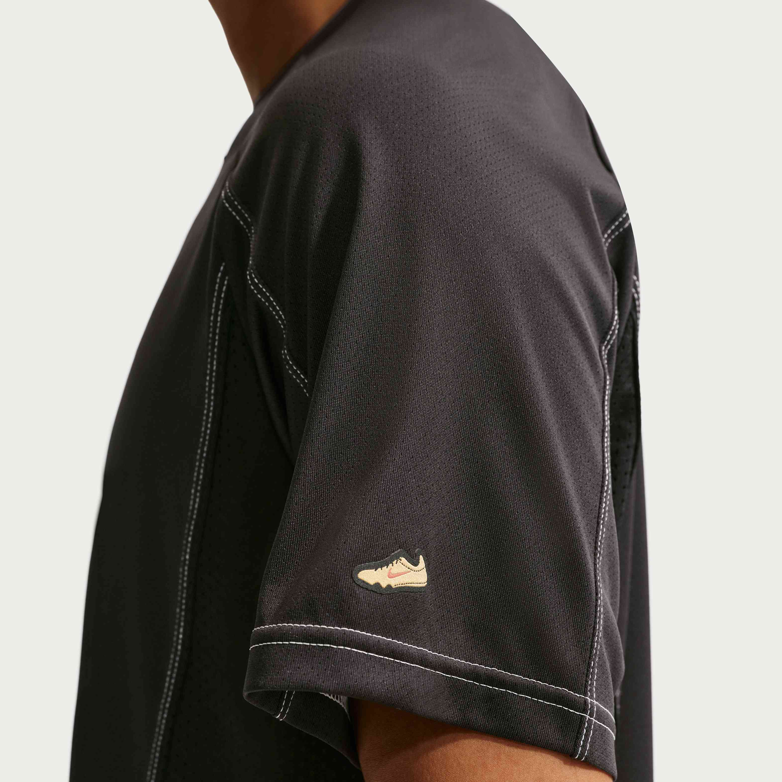 Nike Retro image number 5