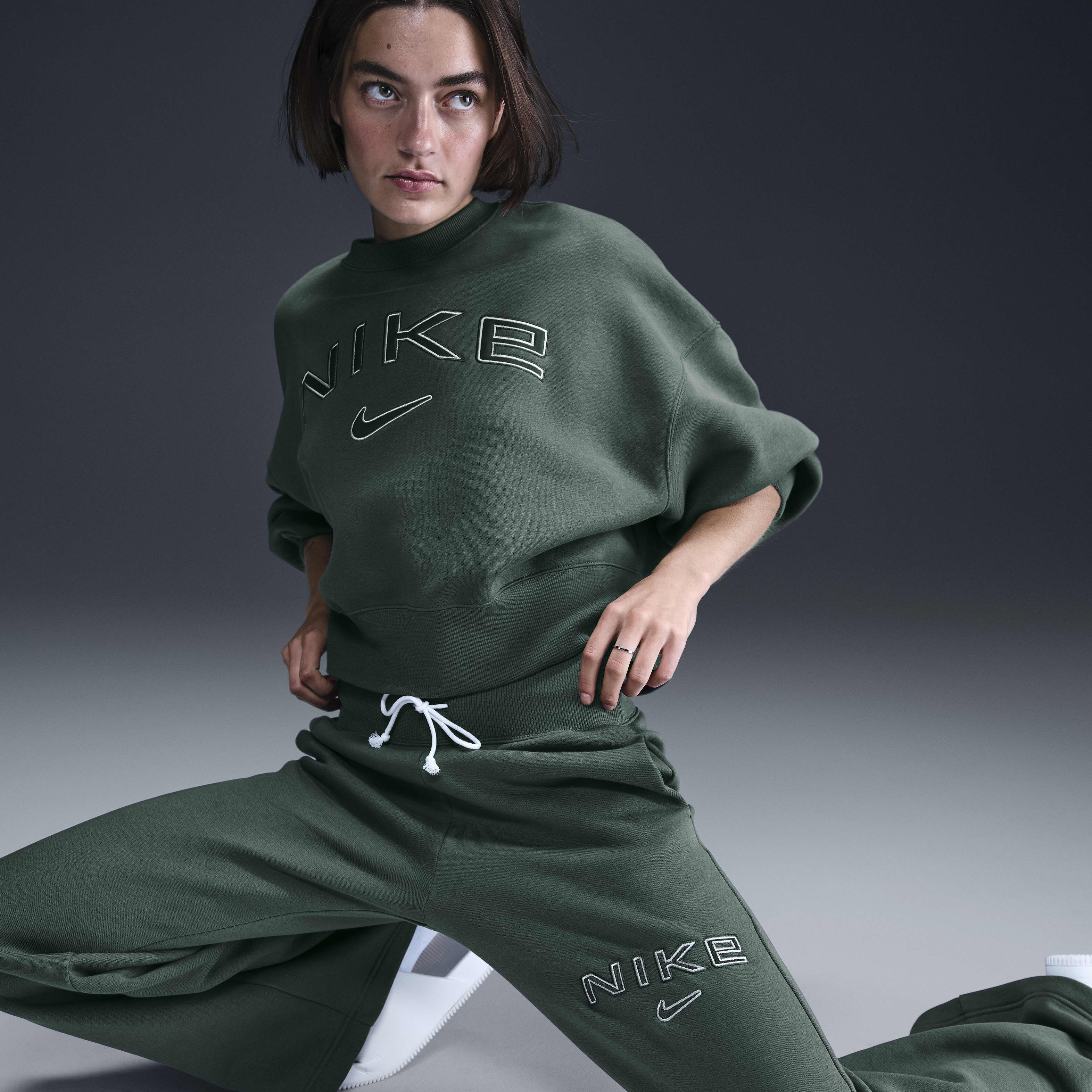 Nike Sportswear Phoenix Fleece image number 2