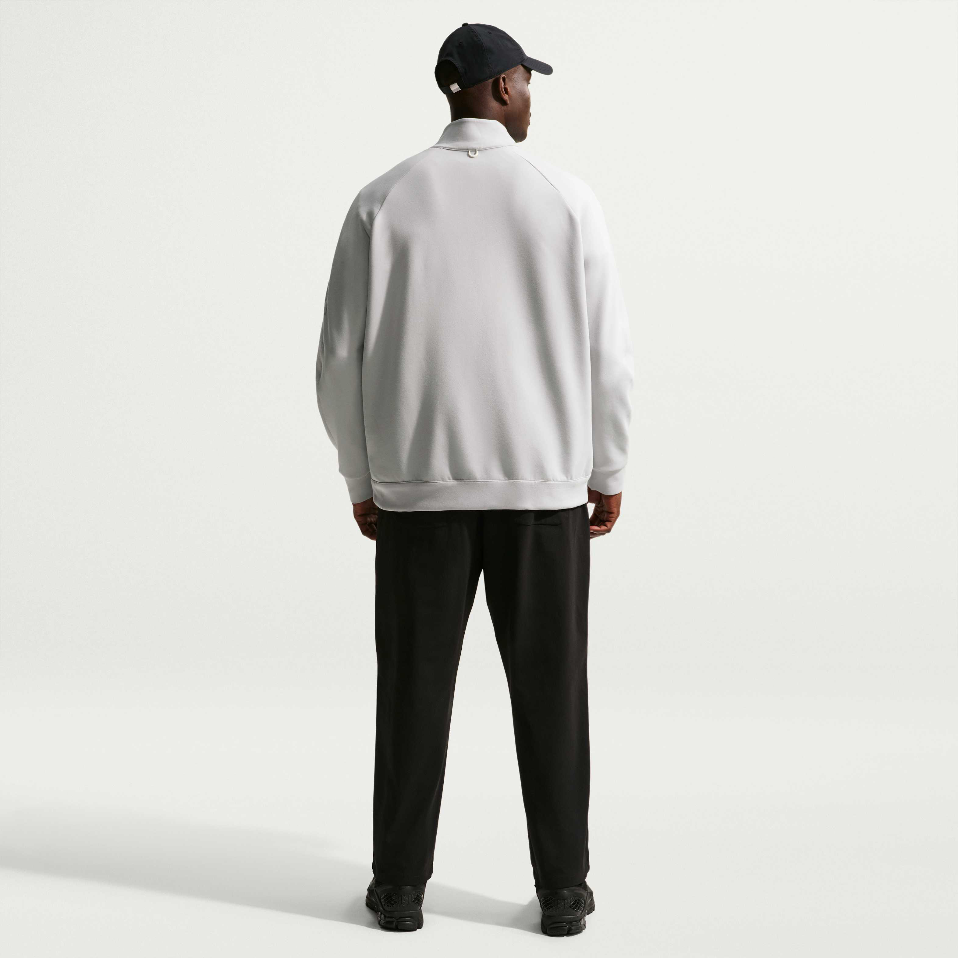 نايكي 24.7 امبوسبلي سوفت image number 10