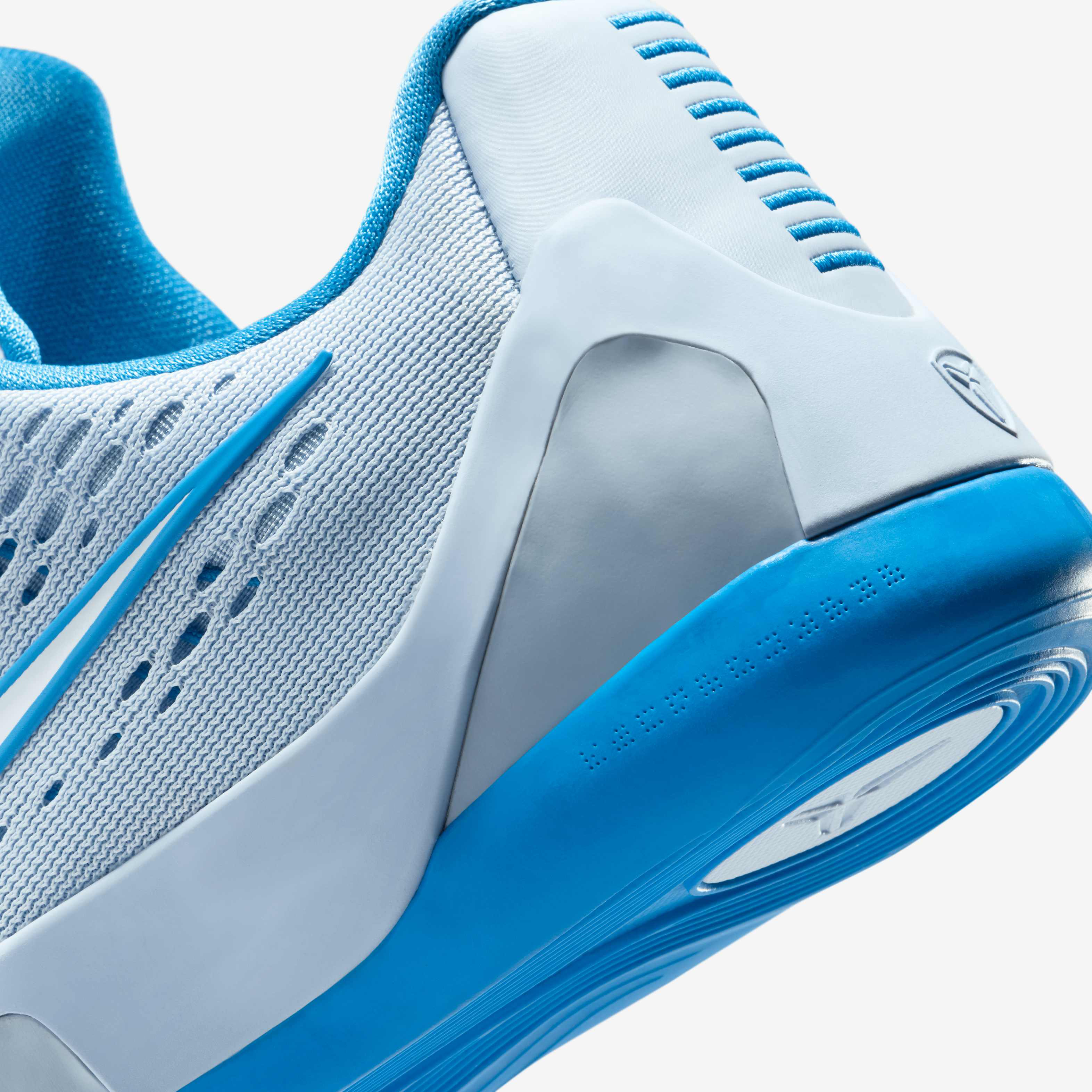 Kobe IX Low EM 'Stitches' image number 7