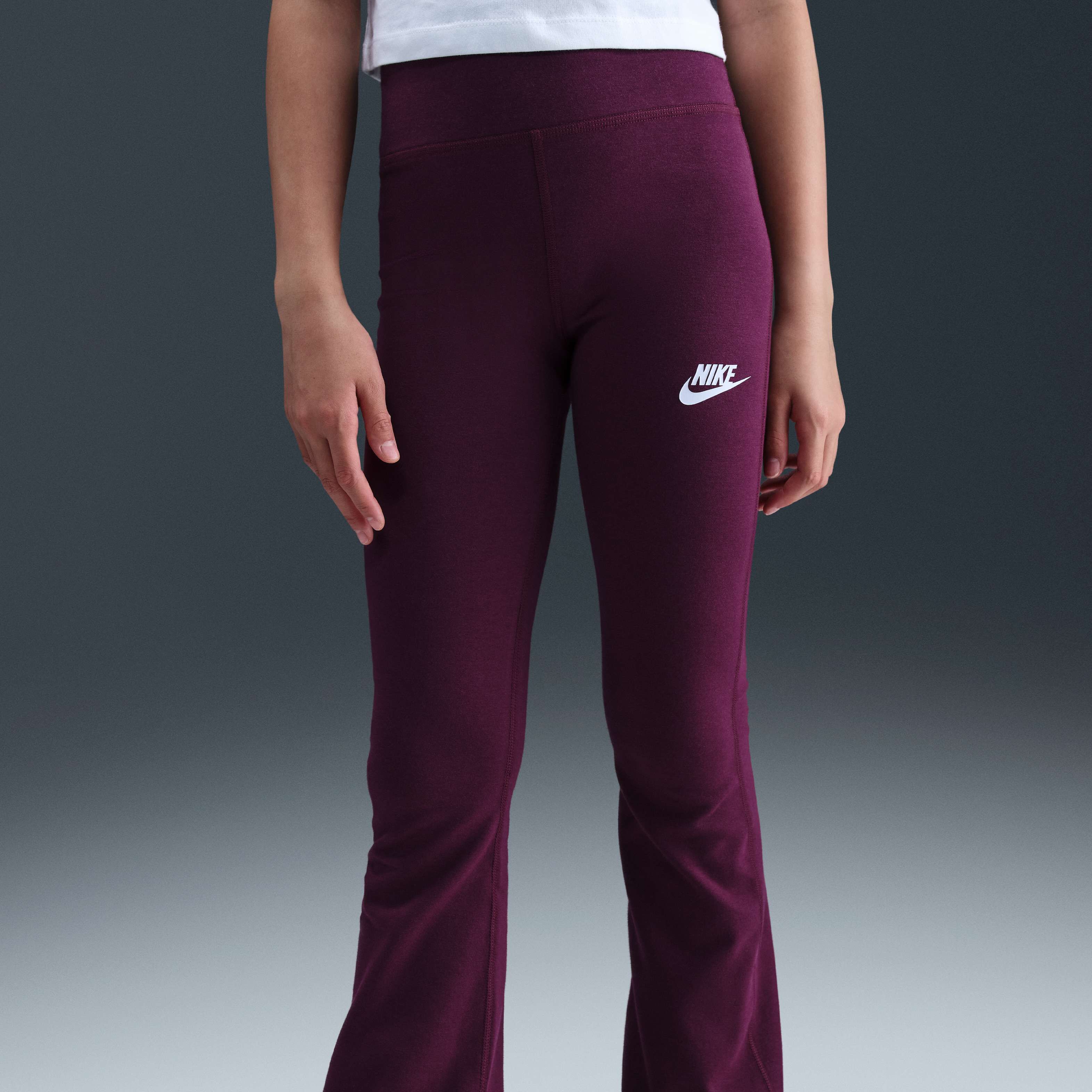 Nike Sportswear Classic image number 1