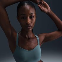 Nike Zenvy Strappy
