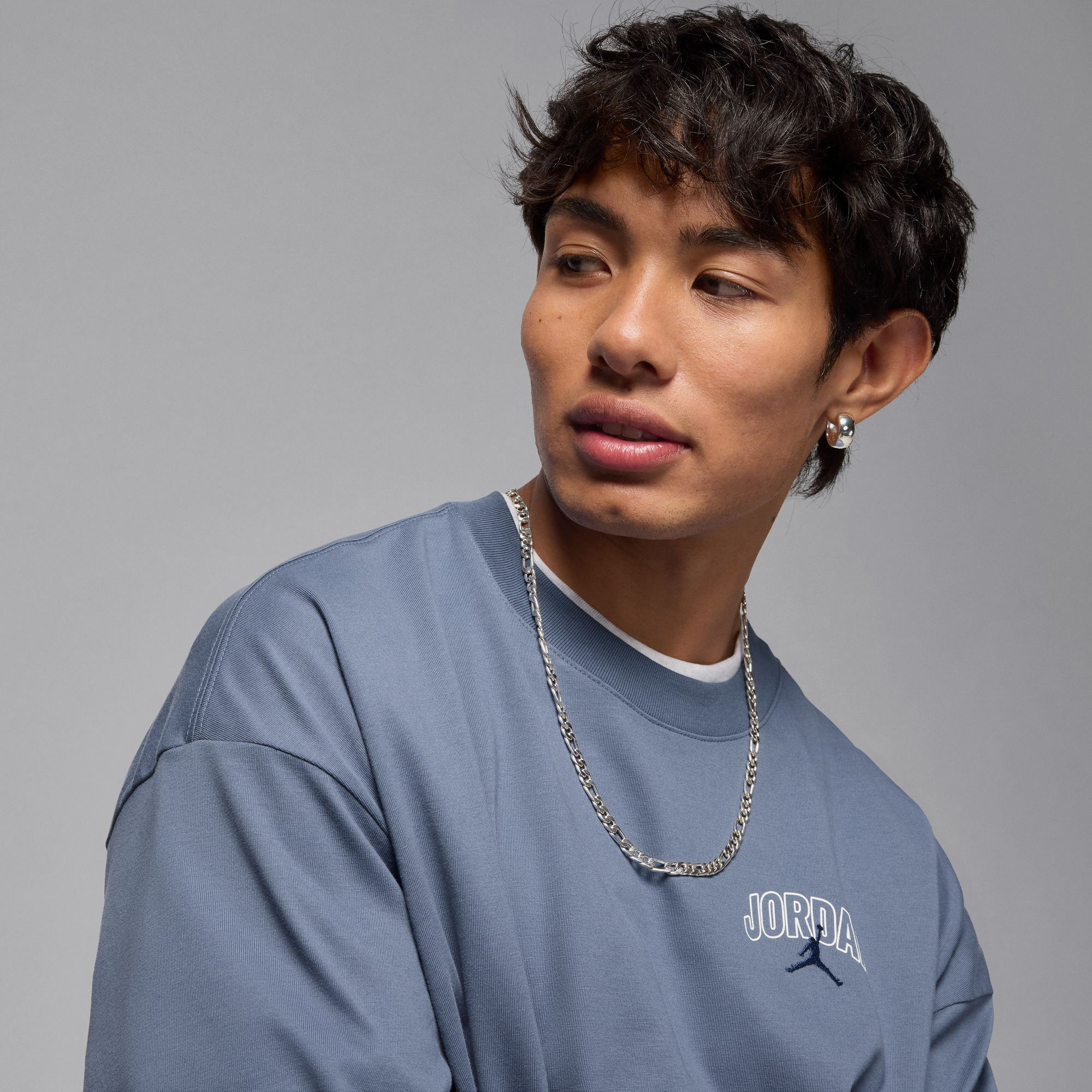 Jordan Brooklyn image number 2