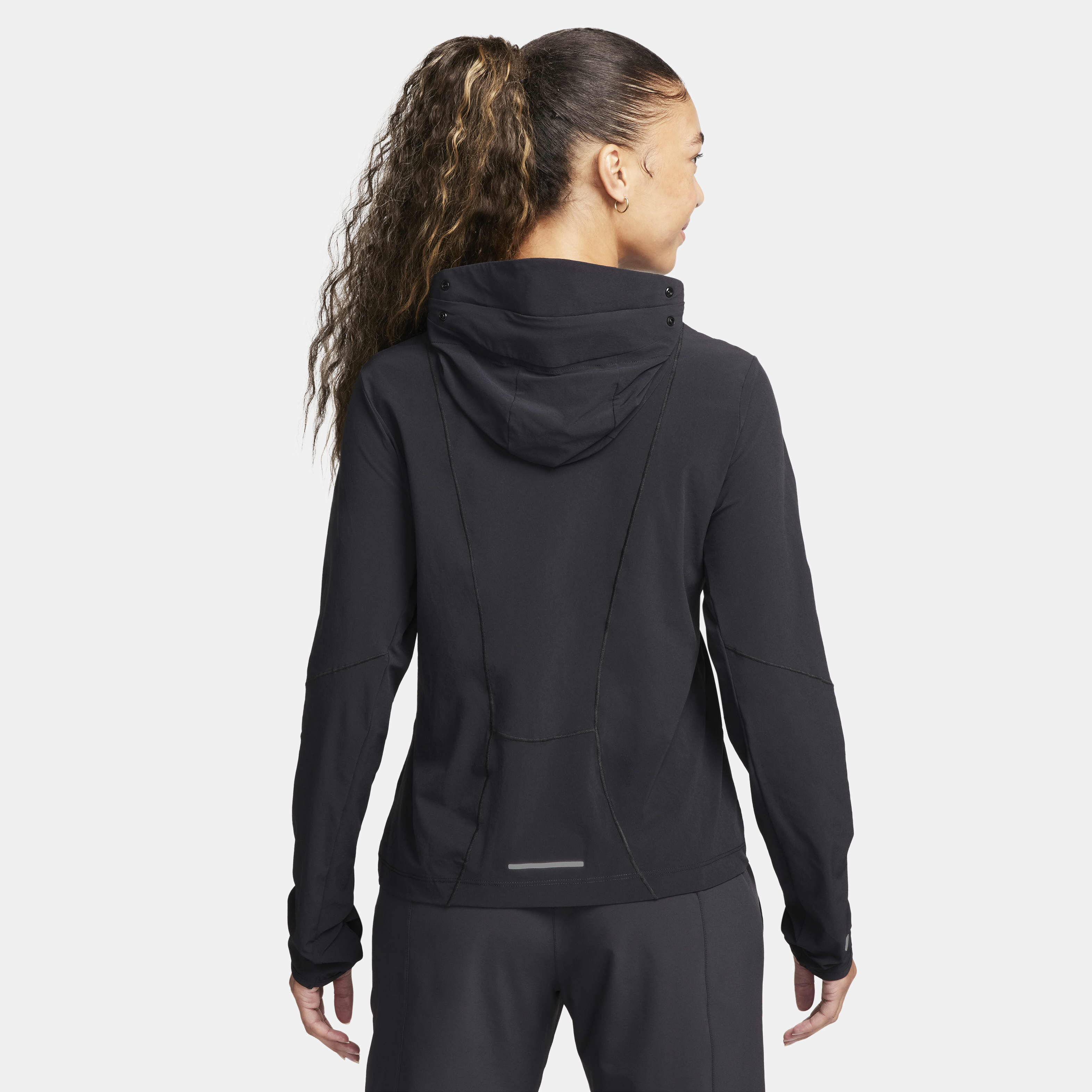 Buy Nike Swift UV Women s Running Jacket Nike Kuwait Official