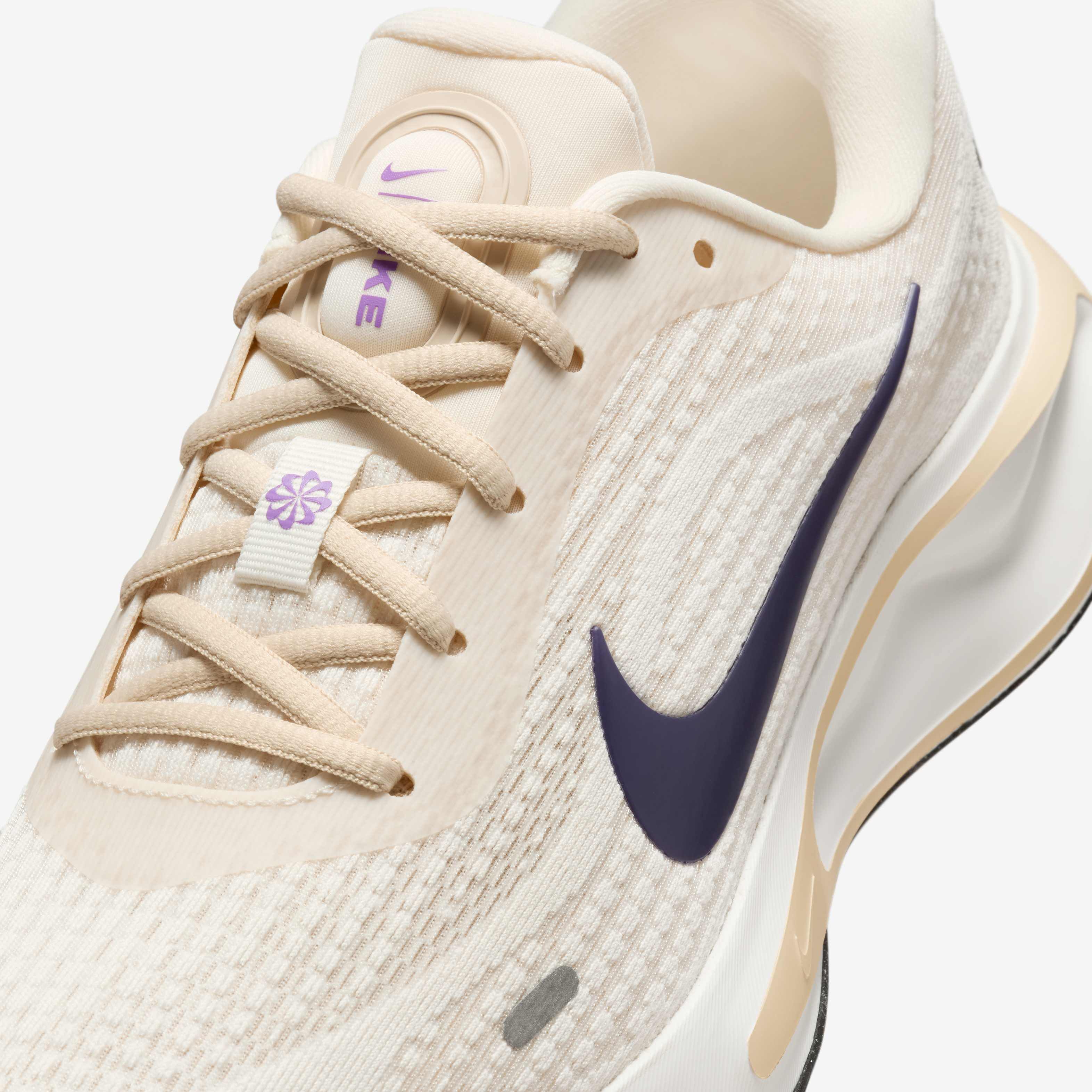 Nike Journey Run image number 6