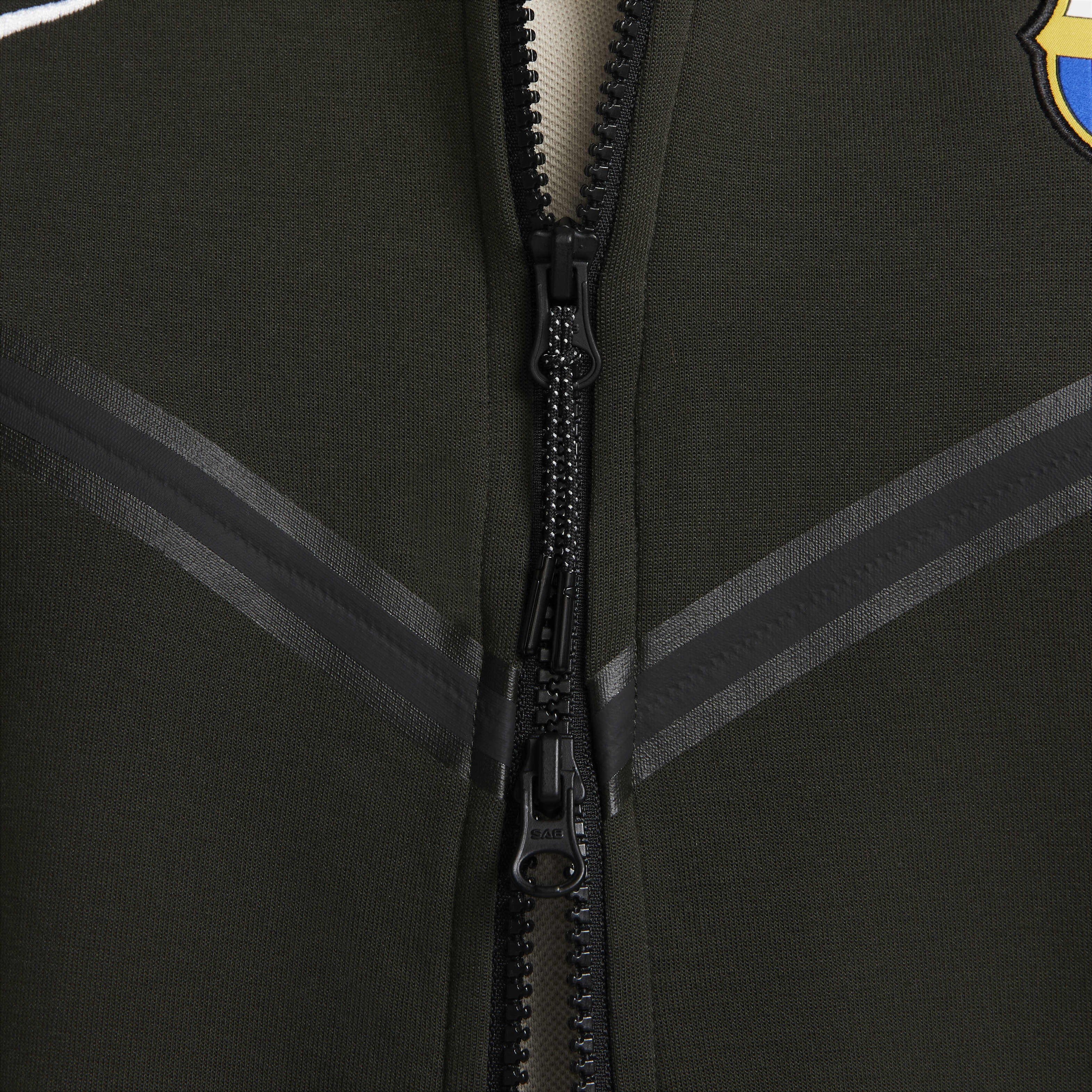 F.C. Barcelona Tech Fleece Windrunner image number 5