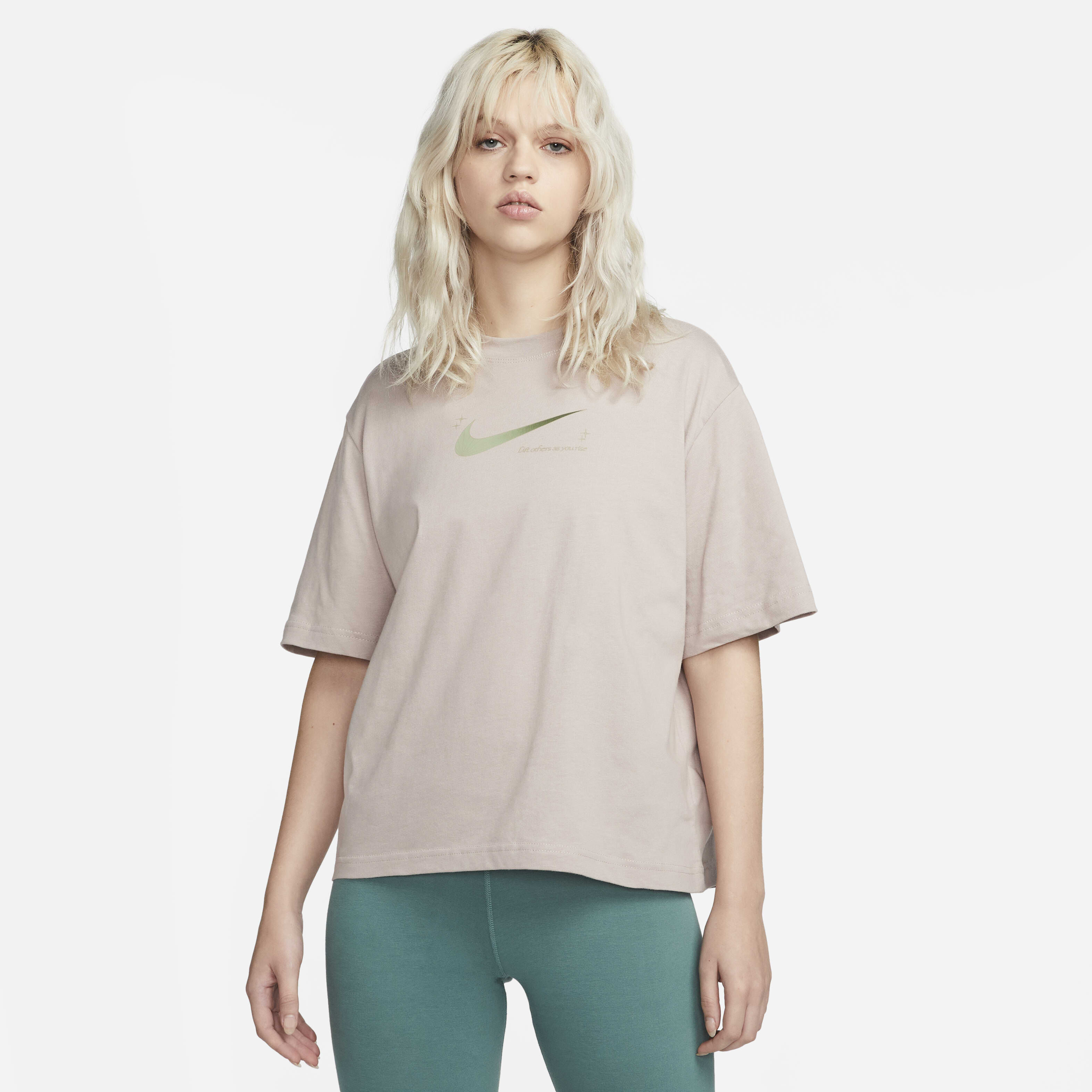 Nike Sportswear image number 0