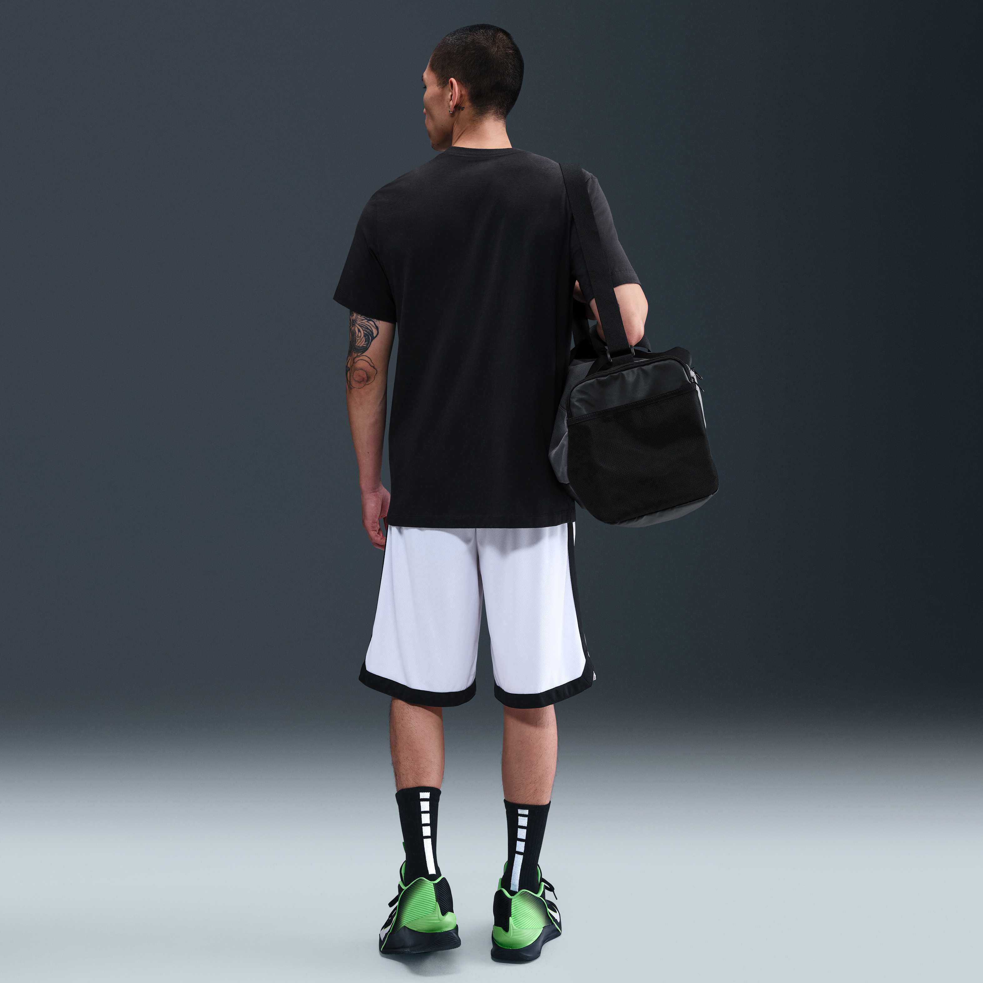 نايكي دي ان ايه أكاديمي image number 3