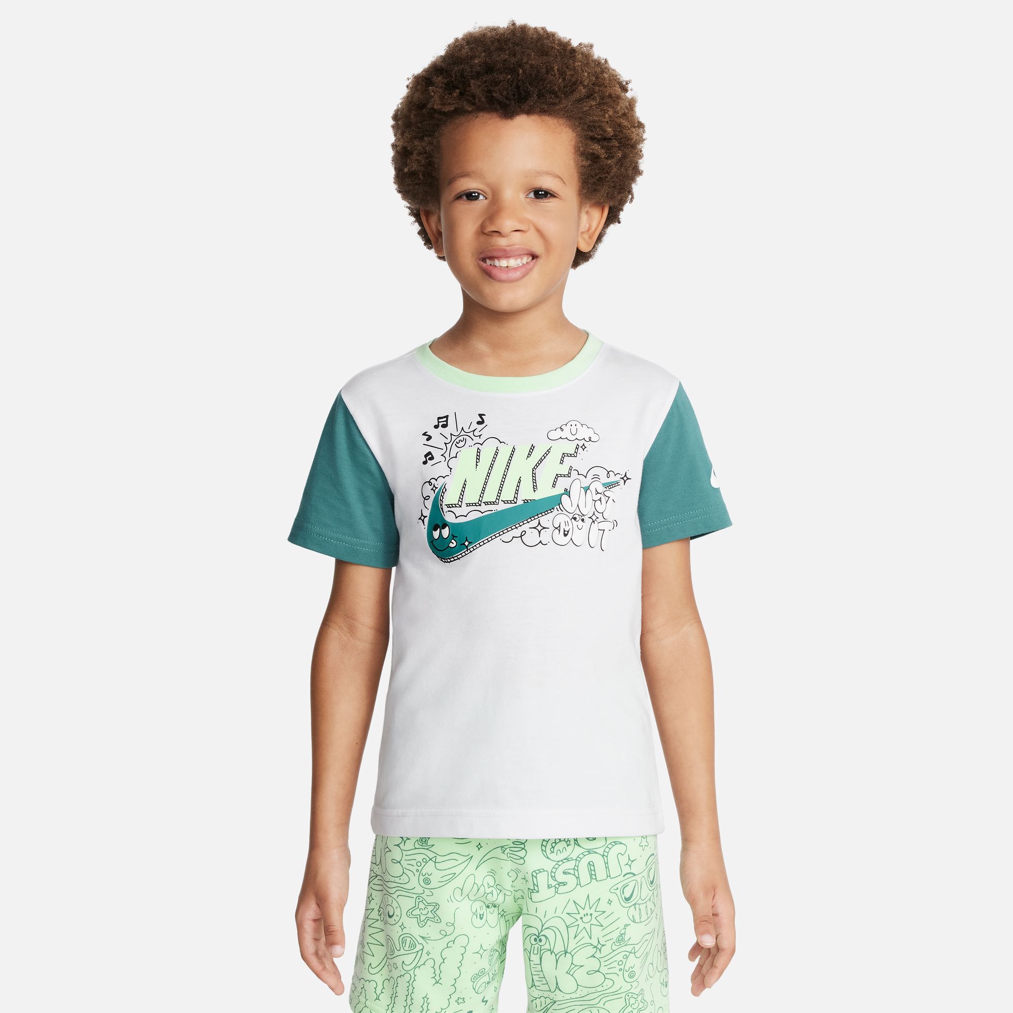 Create nike shirt store