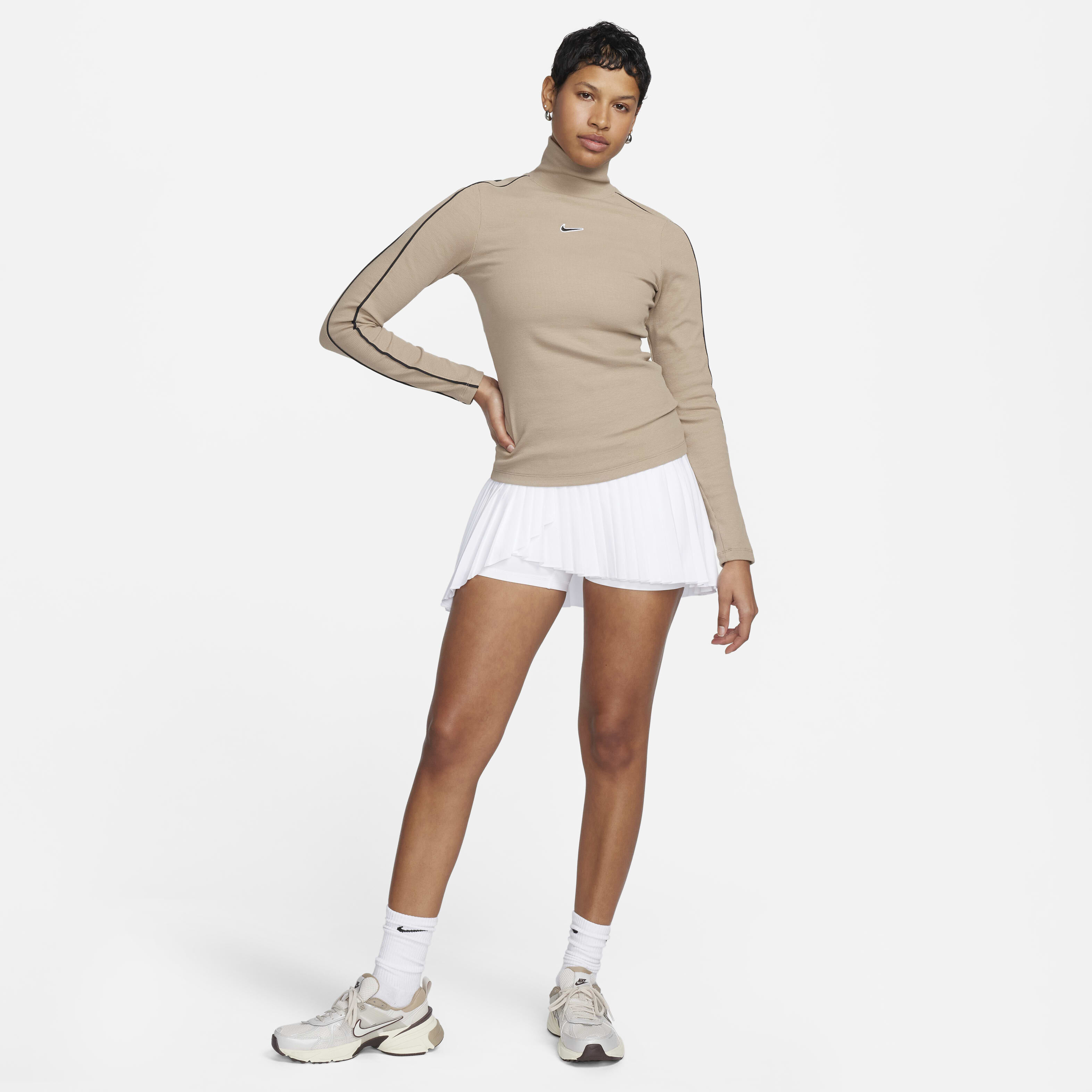 نايكي سبورتسوير image number 5