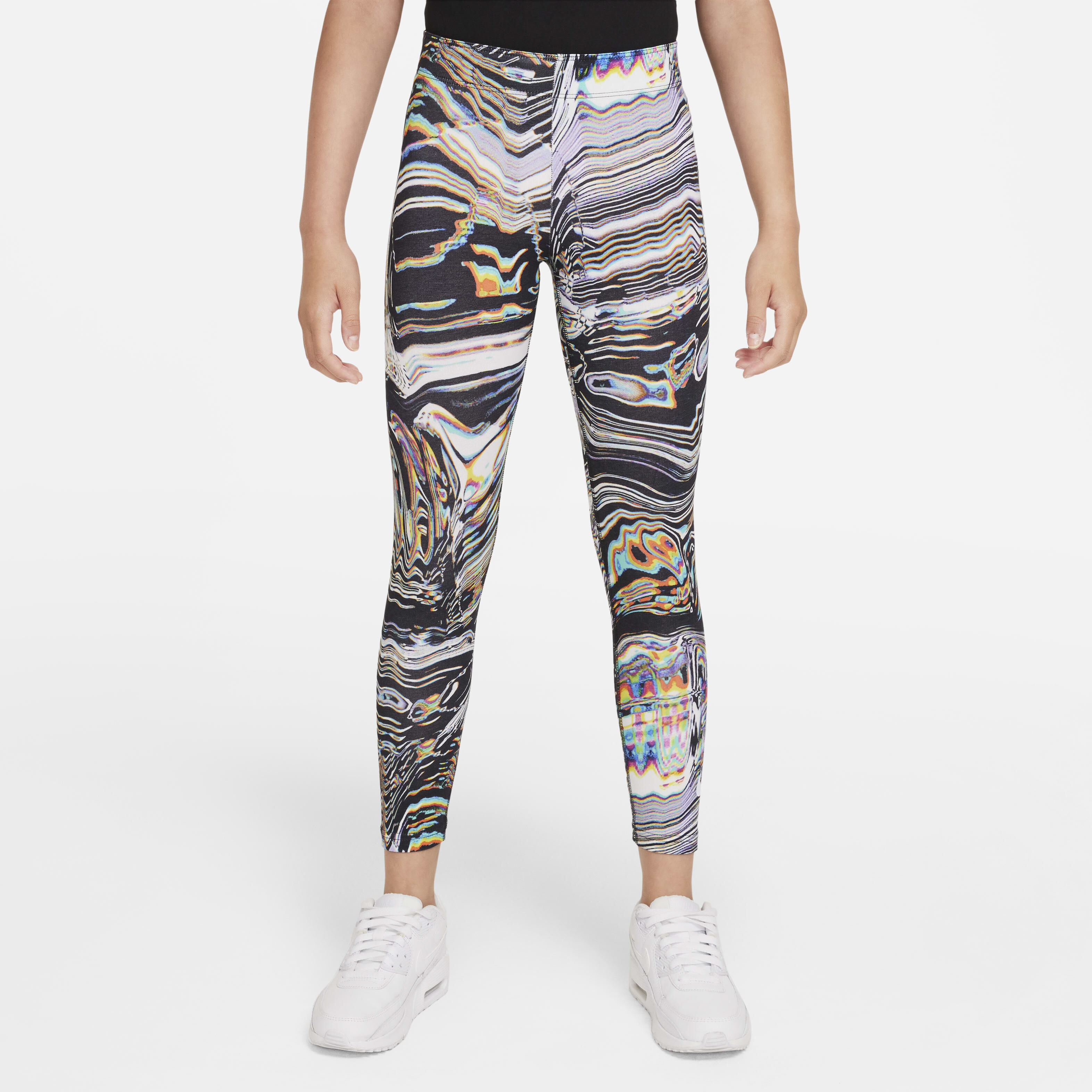 Nike Sportswear Favourites image number 0