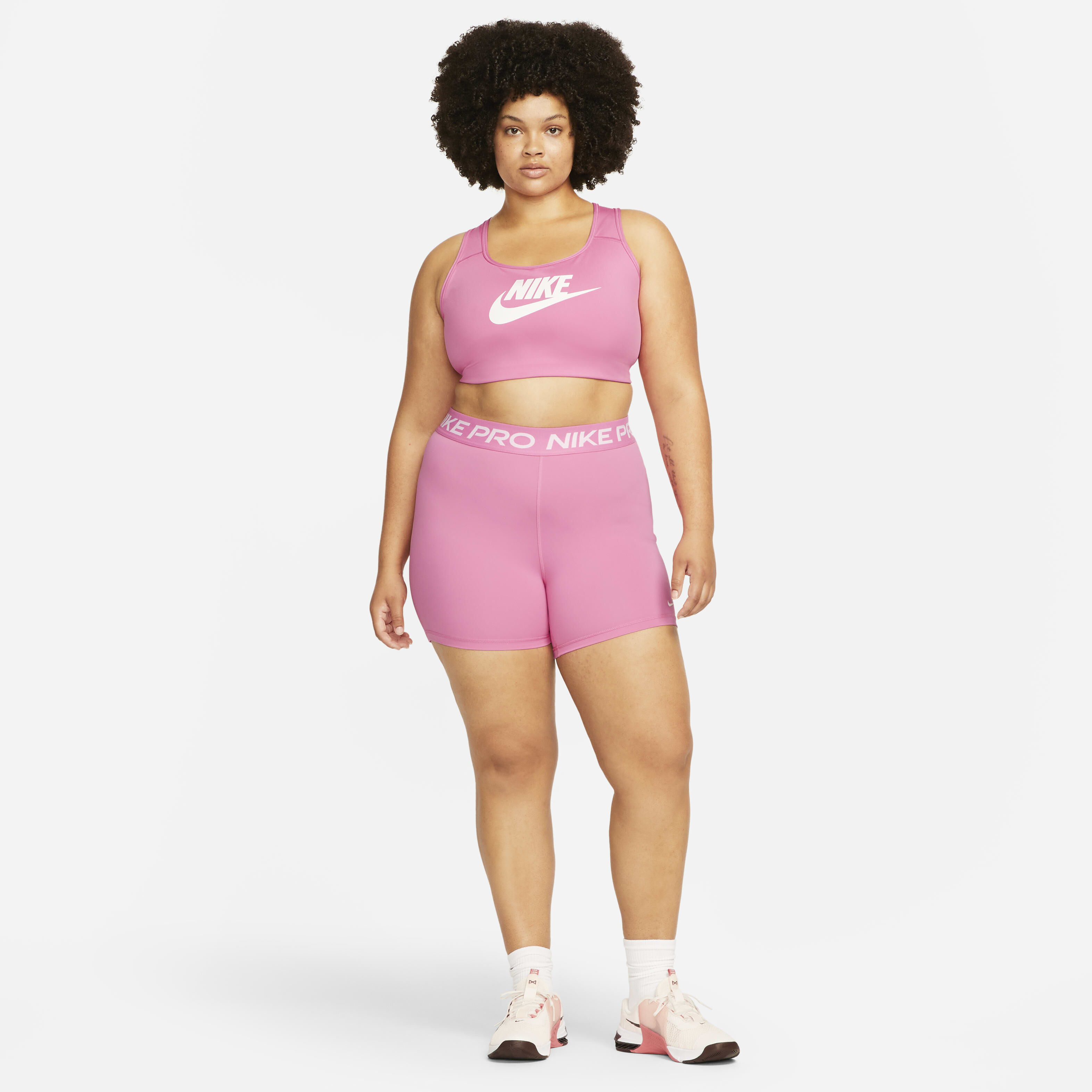 Nike Swoosh image number 3