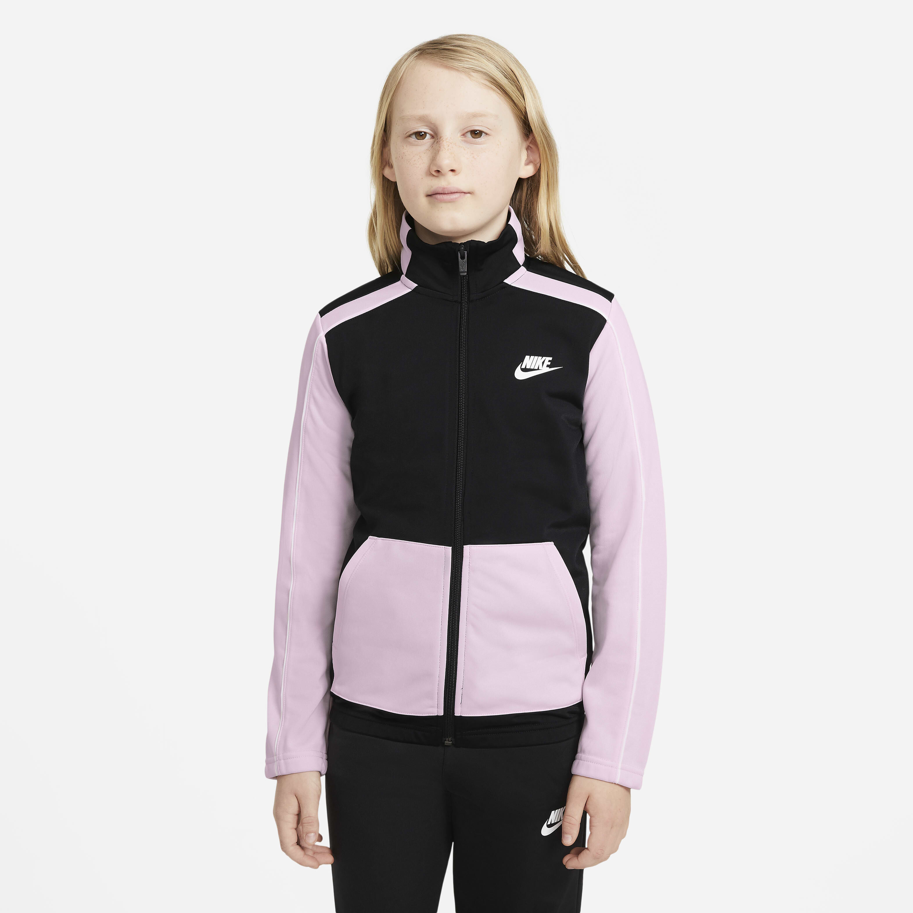 Nike Sportswear image number 2