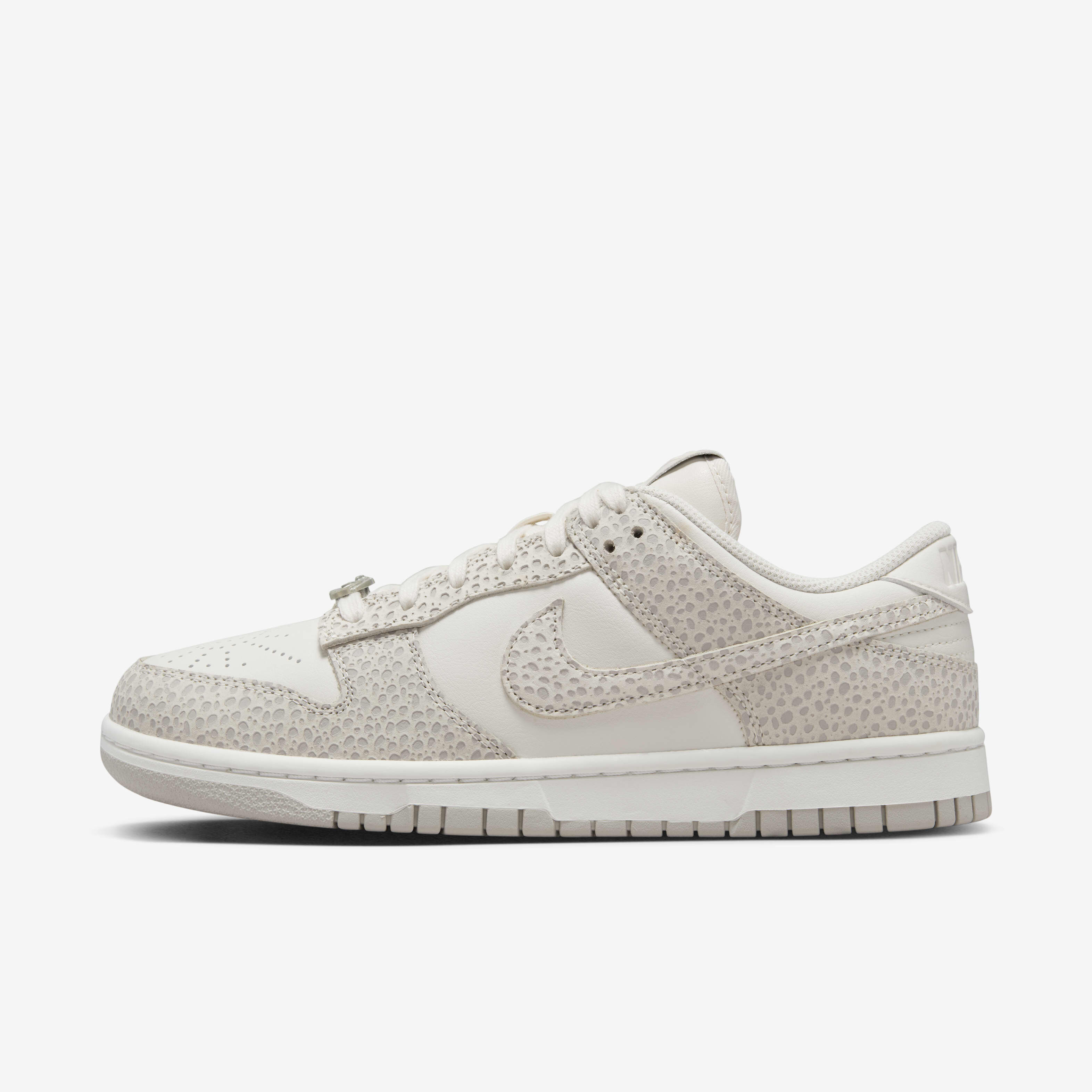 Buy Nike Dunk Low Premium Women s Shoes Nike Kuwait Official