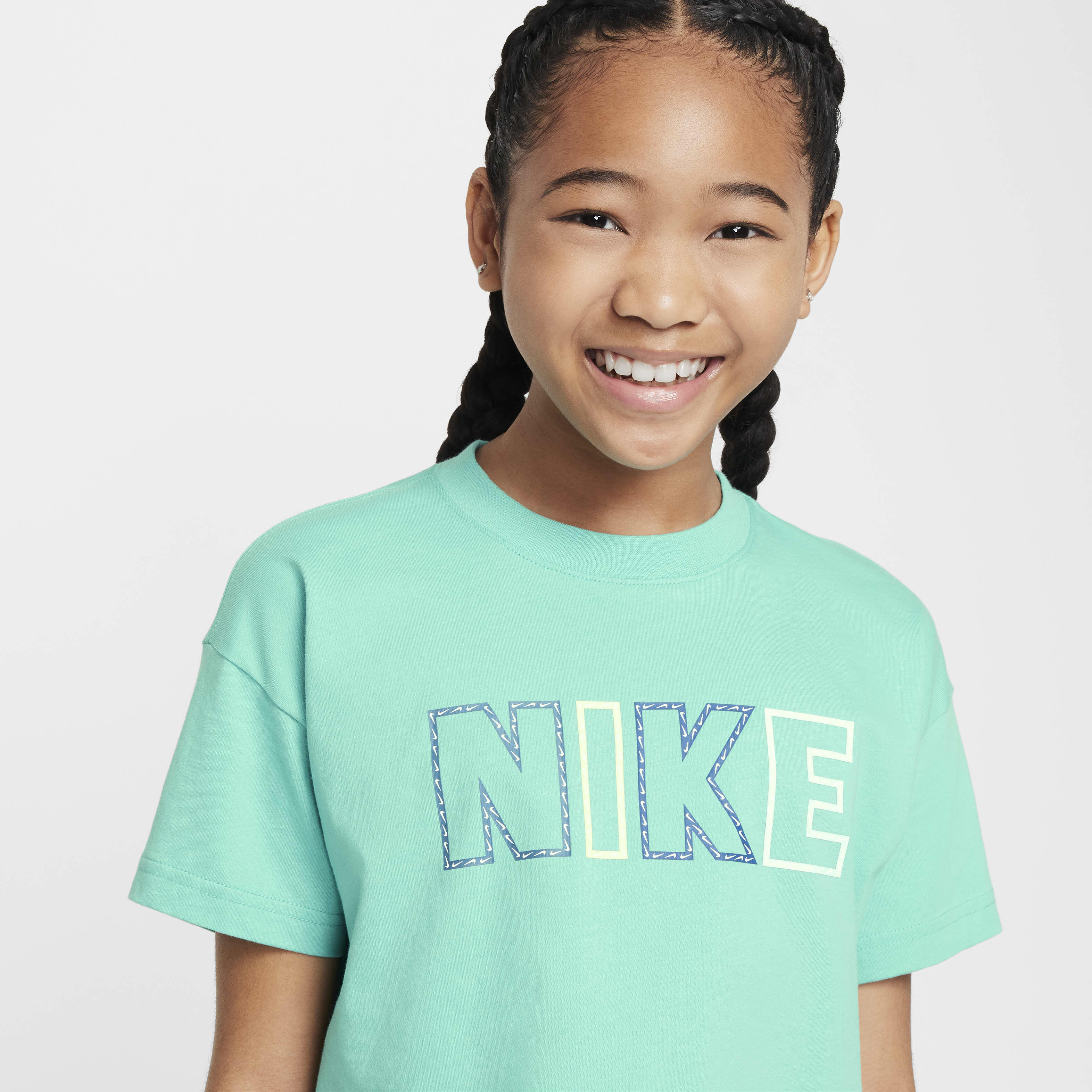 Buy Nike Sportswear Essential Older Kids Girls T Shirt Nike Kuwait Official