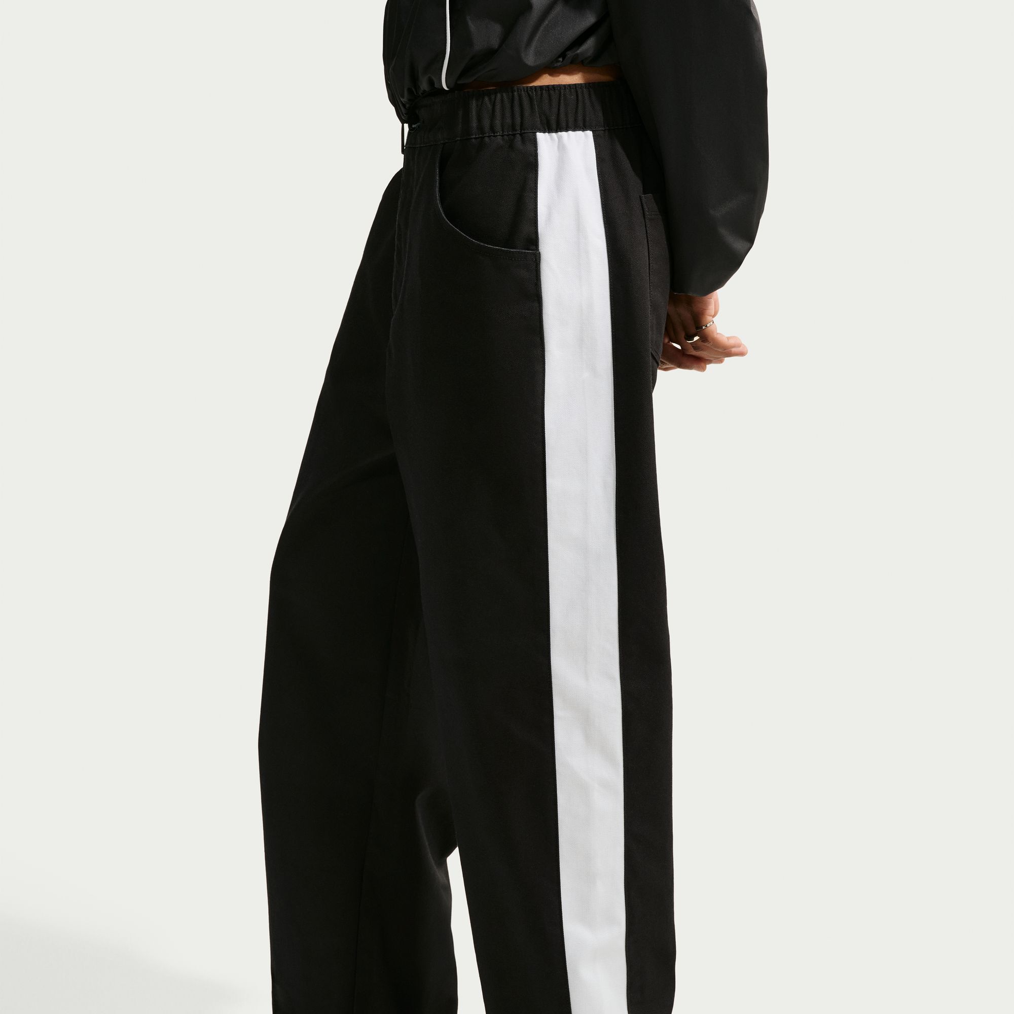 Nike Sportswear image number 2