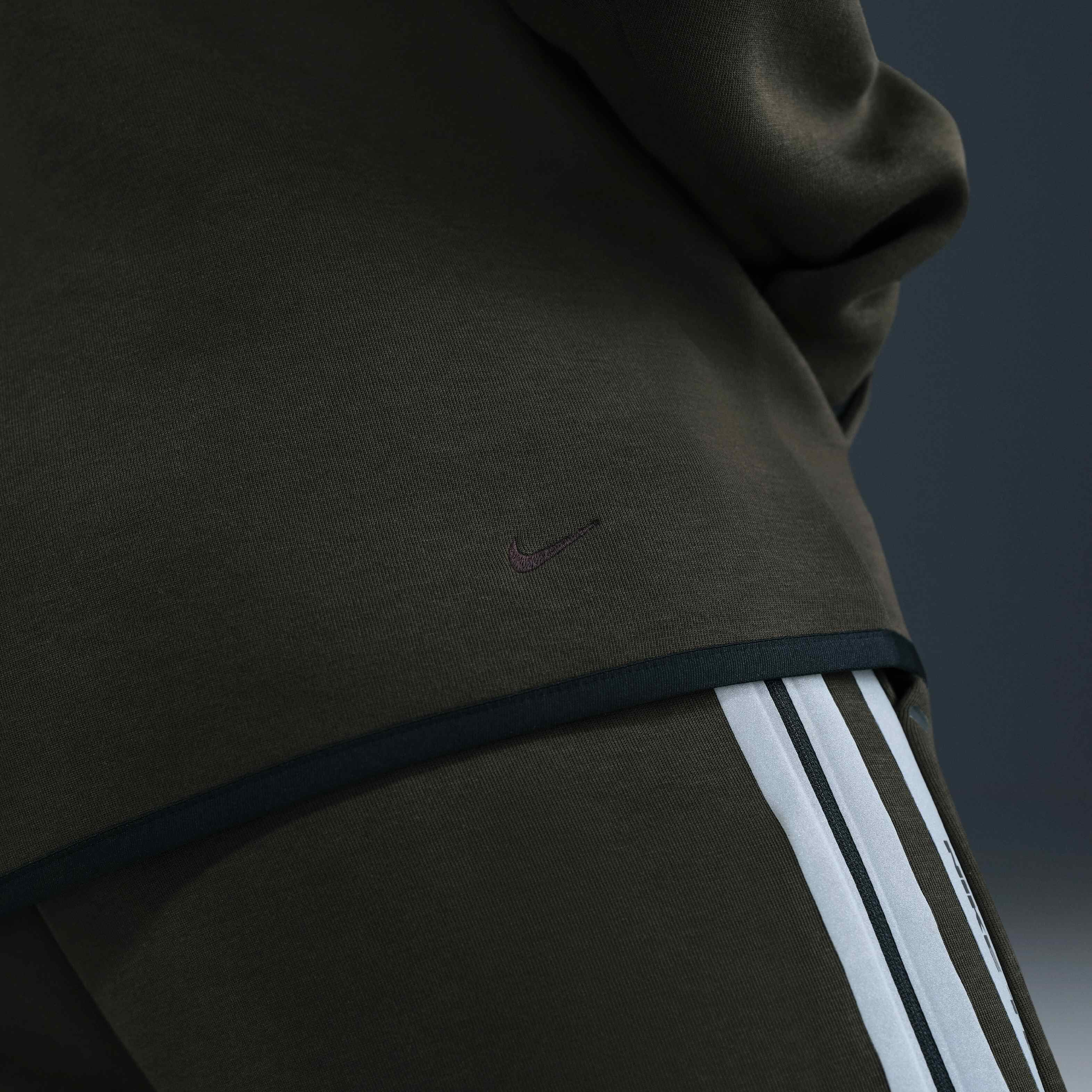 Nike Tech image number 5